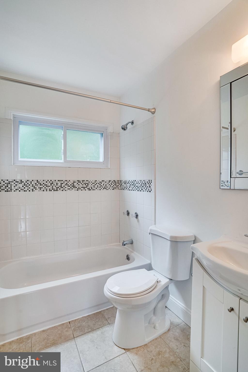 ROCART TERRACE - Residential Lease