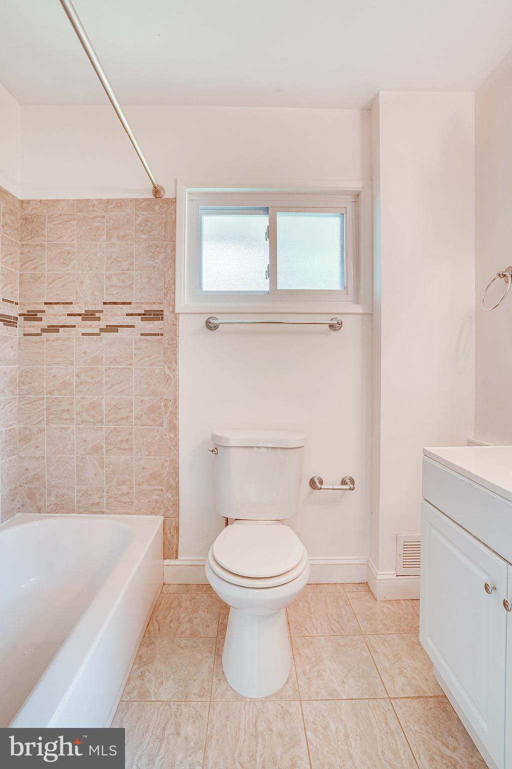 ROCART TERRACE - Residential Lease