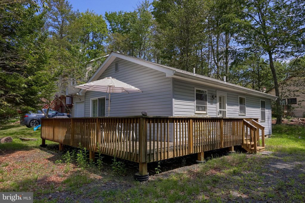 Photo of 7942 Sleepy Hollow Drive, TOBYHANNA, PA 18466 (MLS # PAMR2005502)