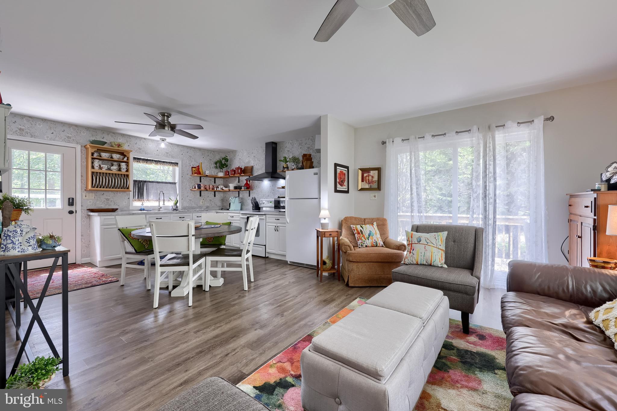 POCONO COUNTRY PLACE - Residential