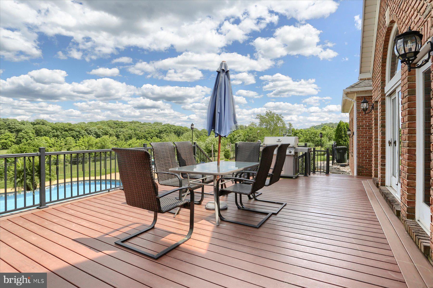 FORD FARM - Residential