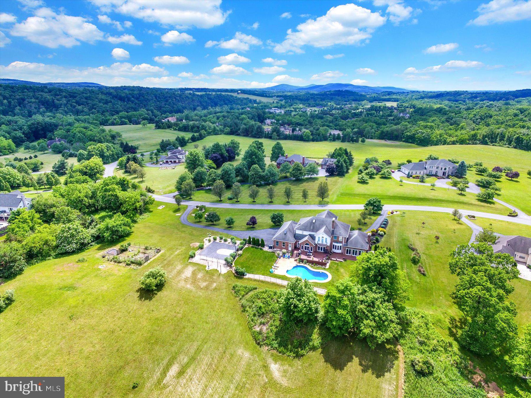 FORD FARM - Residential
