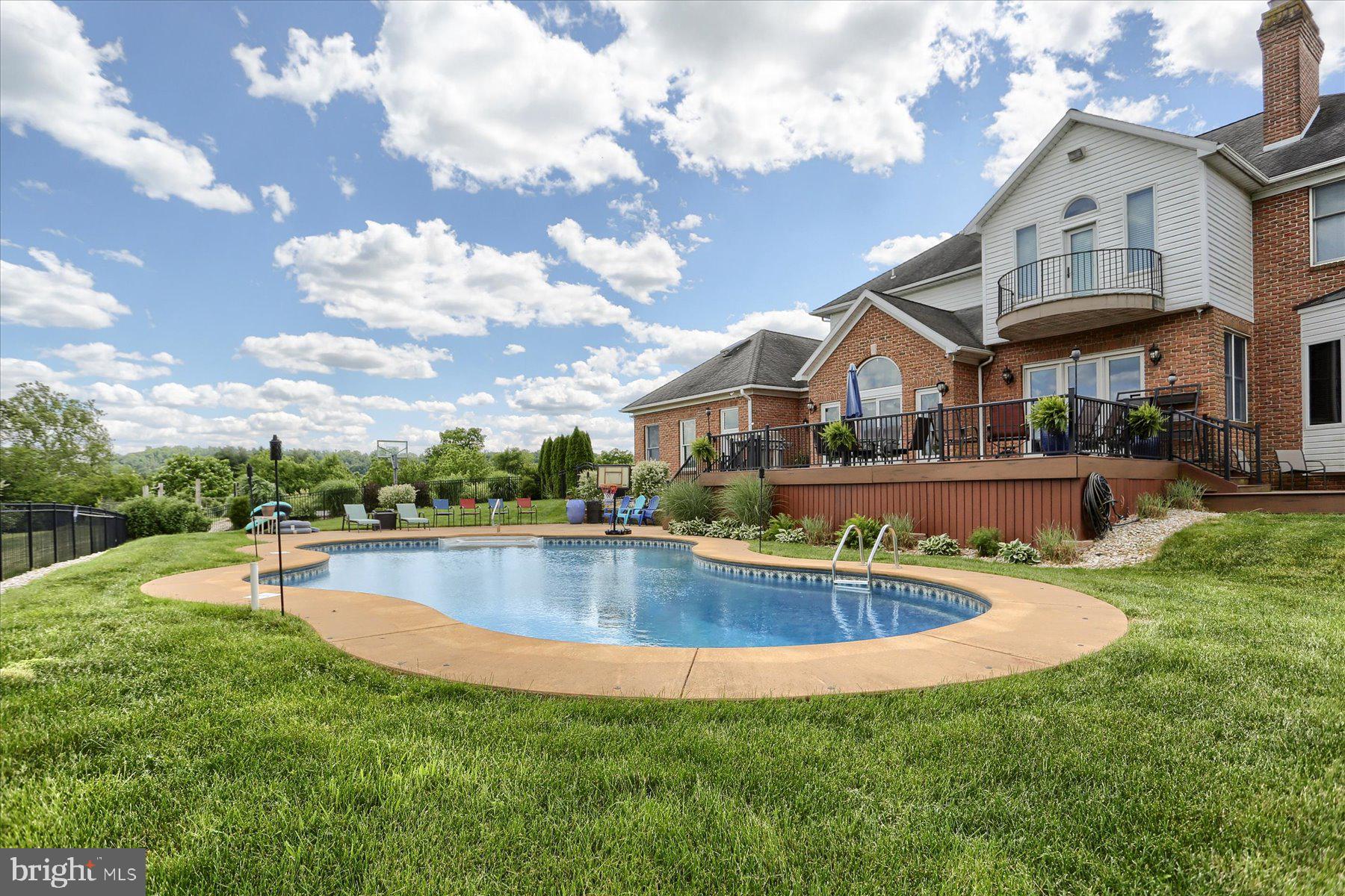 FORD FARM - Residential