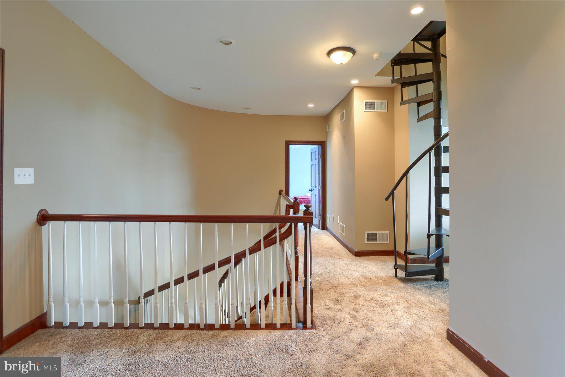 FORD FARM - Residential