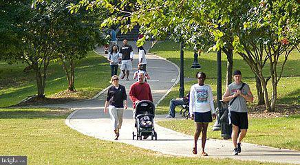 SIERRA VILLAS - Residential