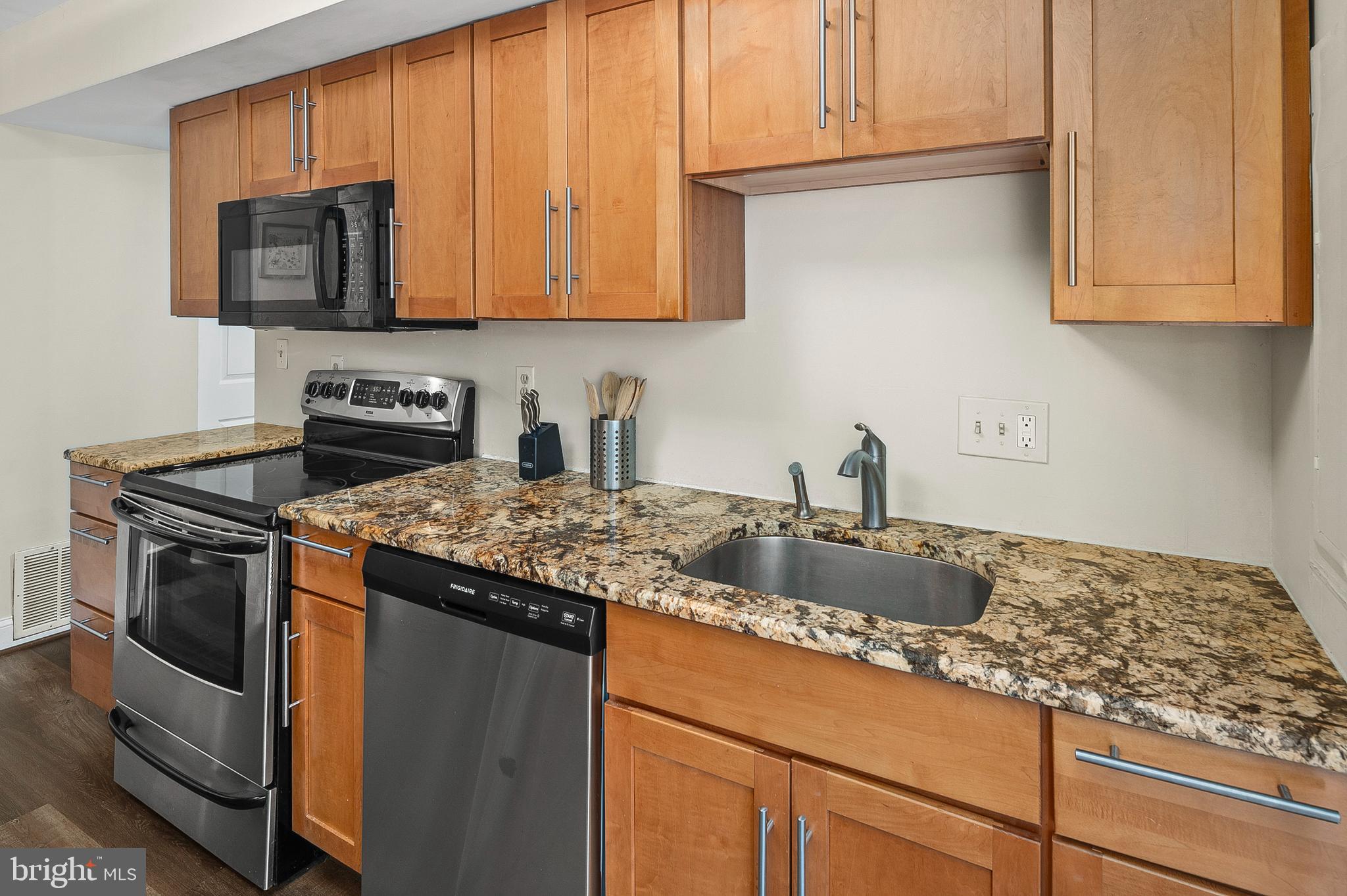 SIERRA VILLAS - Residential