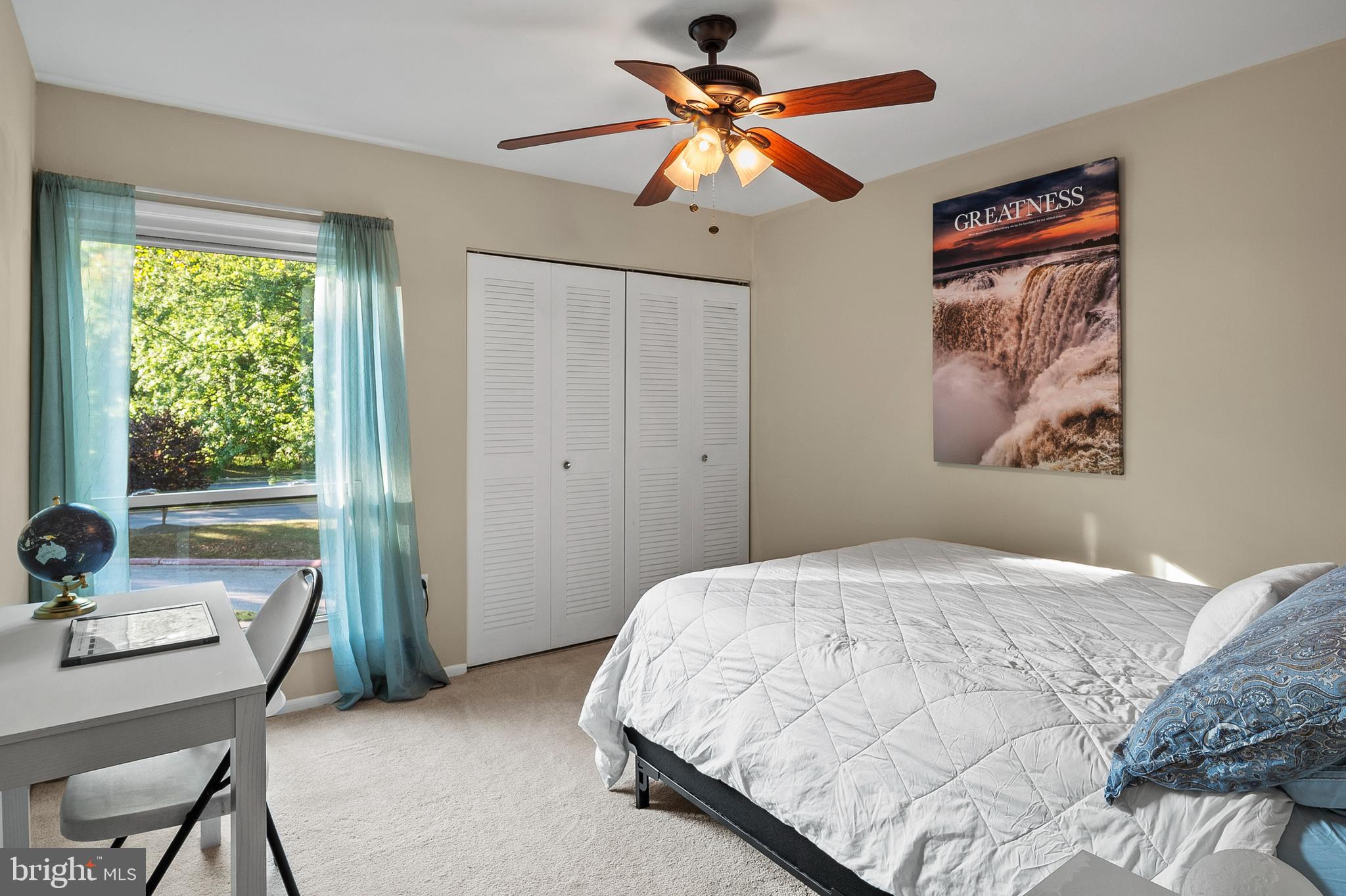 SIERRA VILLAS - Residential