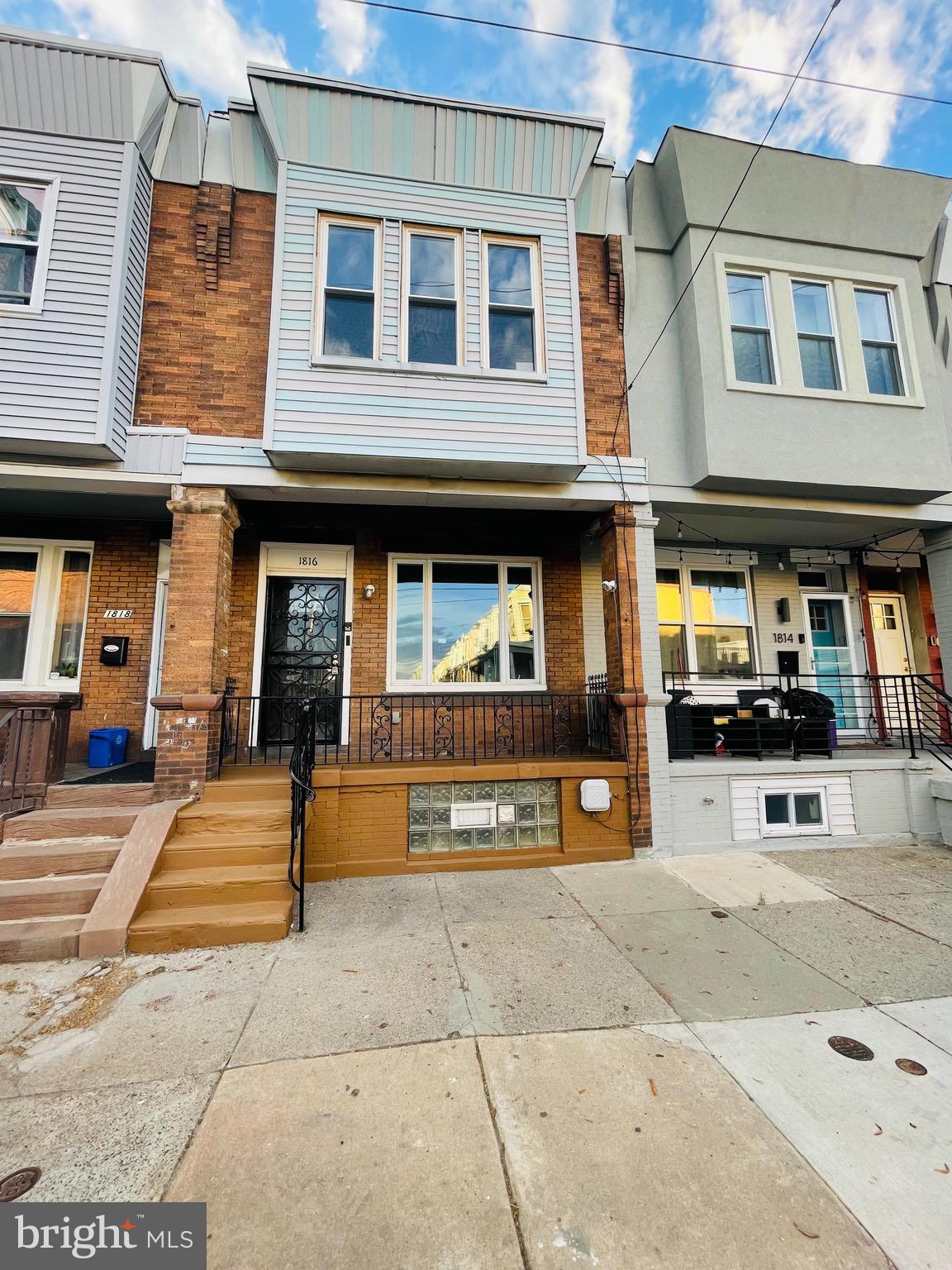 Just Renovated + Back on the Market!
Welcome to 1816 S 24th St, a beautifully updated home in the heart of South Philadelphia—where style, comfort, and convenience meet.
Freshly renovated and ready for its new owner, this home shines with brand-new finishes and thoughtful upgrades throughout. Step inside to find sleek new flooring, recessed lighting, and an open-concept layout that creates an airy, inviting feel. The modern kitchen is a showstopper with shaker cabinetry, stainless steel appliances, and a bold hexagon tile backsplash—perfect for daily meals or entertaining guests.
With three spacious bedrooms, a chic, subway-tiled bathroom, and hallway storage, this home was designed with function and flow in mind. The semi-finished basement offers a flexible bonus space with a convenient half bath—ideal for a home office, gym, or cozy media room.
Enjoy outdoor living with a front patio perfect for morning coffee and a private backyard for hosting or unwinding. Plus, double-side street parking makes city living that much easier.
Whether you’re a first-time buyer, a growing household, or an investor looking for a turn-key rental, this home checks all the boxes.
Schedule your private tour today—homes this move-in ready in South Philly don’t last long! 🏡✨