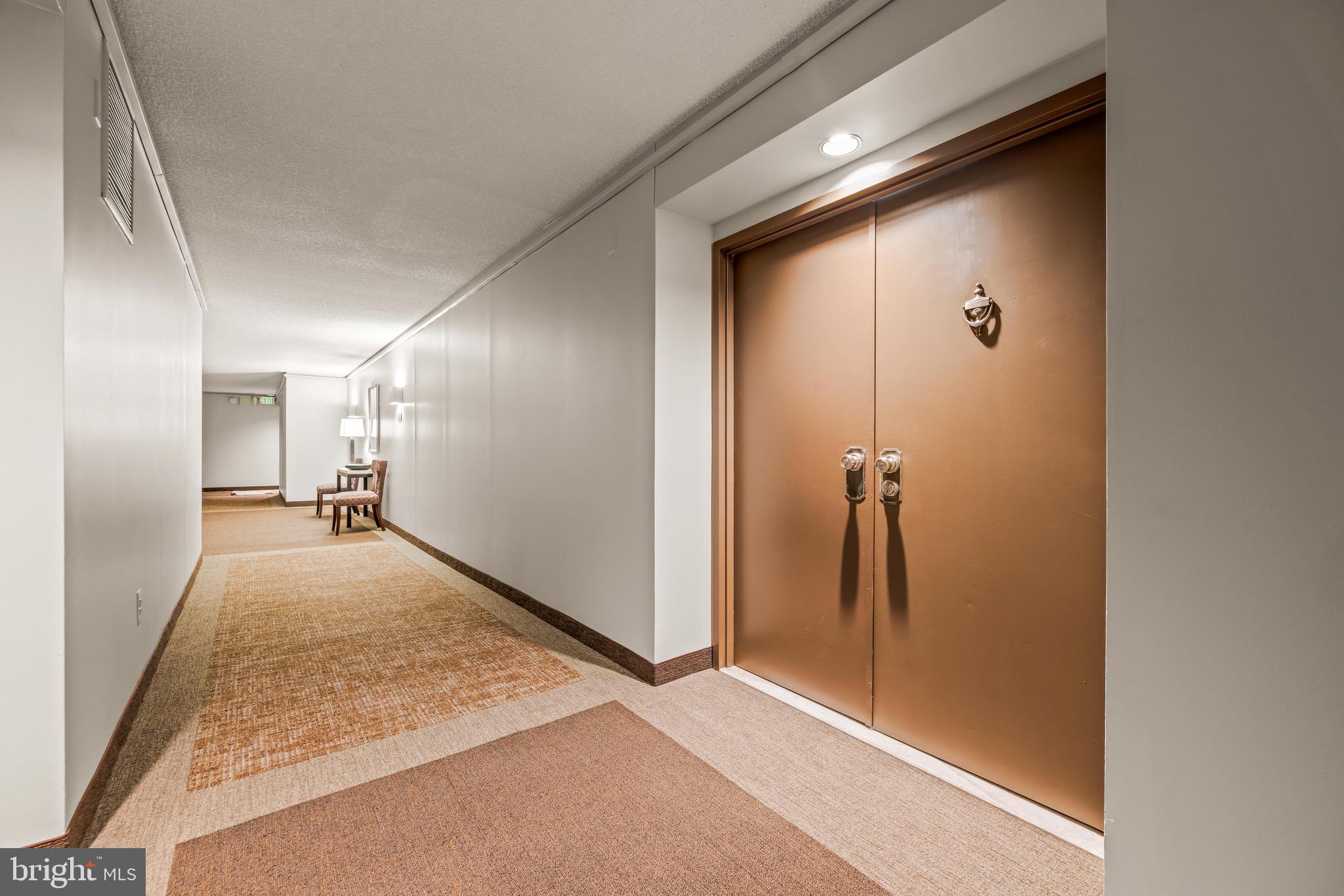 WINTHROP HOUSE - Residential