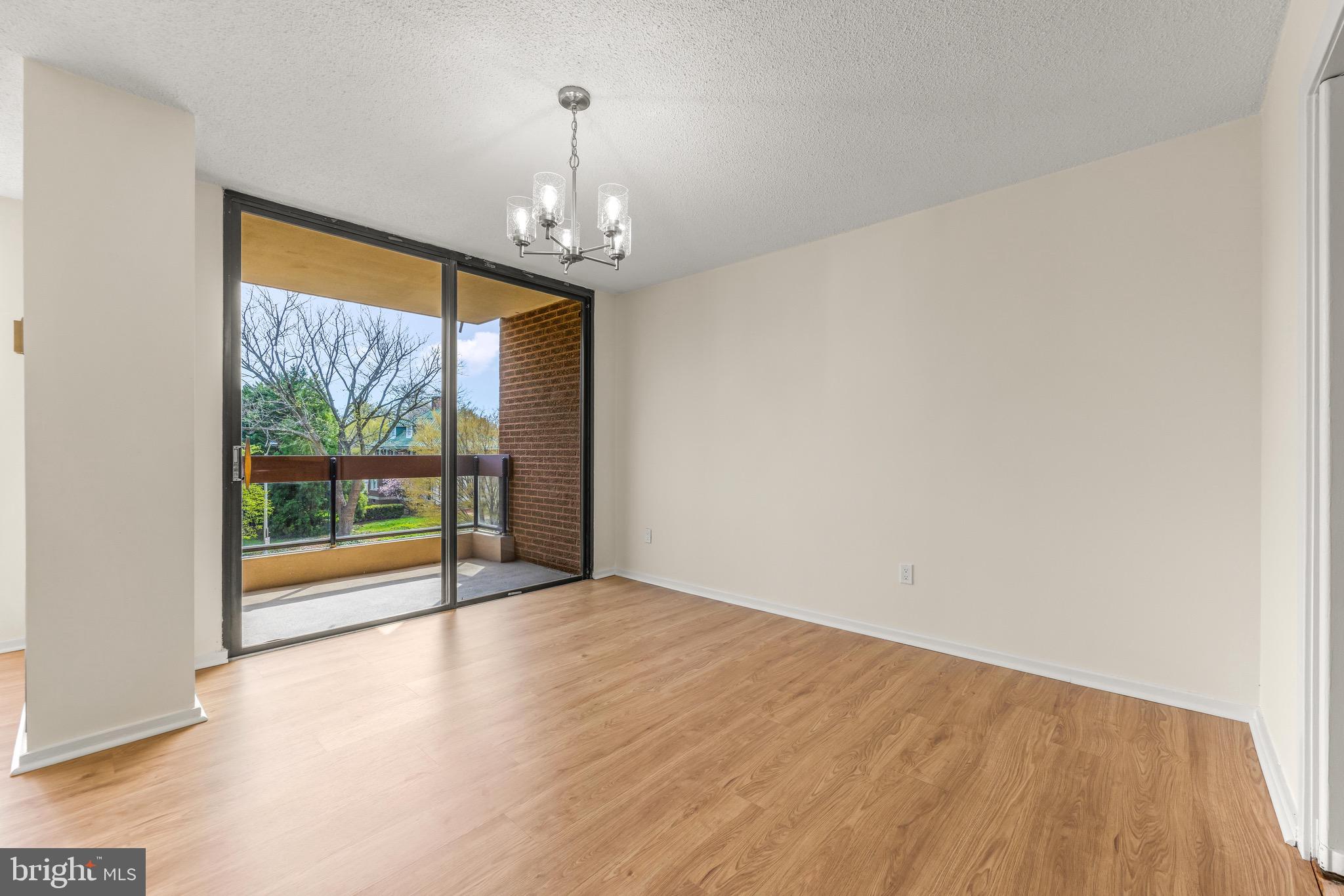 WINTHROP HOUSE - Residential