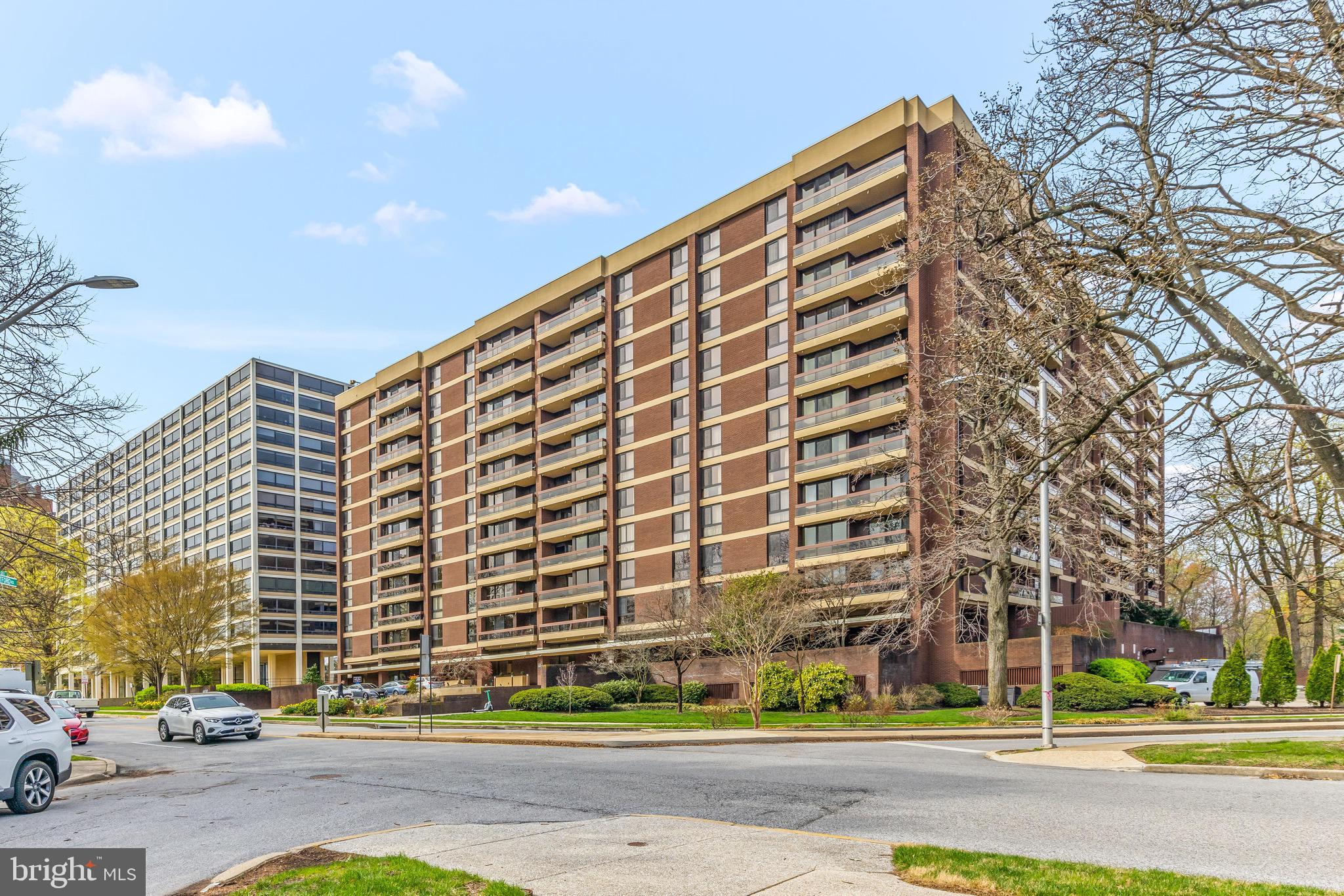 WINTHROP HOUSE - Residential