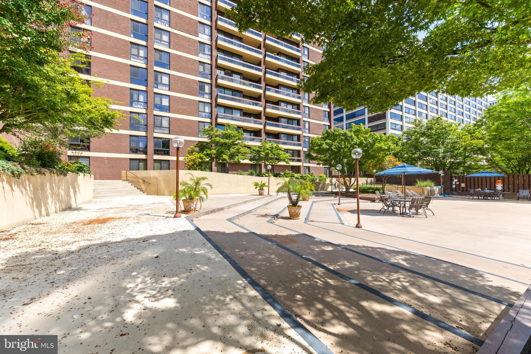 WINTHROP HOUSE - Residential