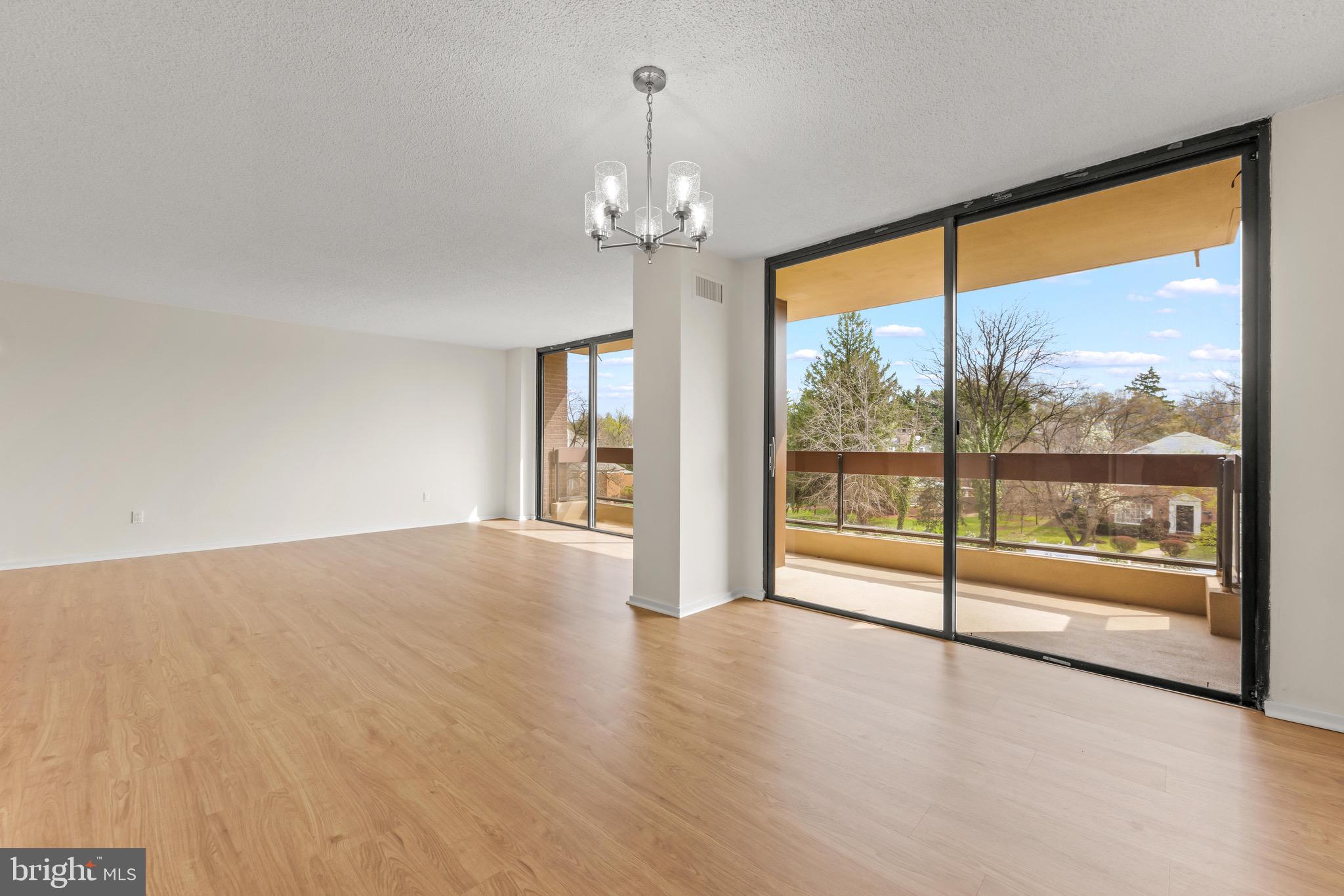 WINTHROP HOUSE - Residential