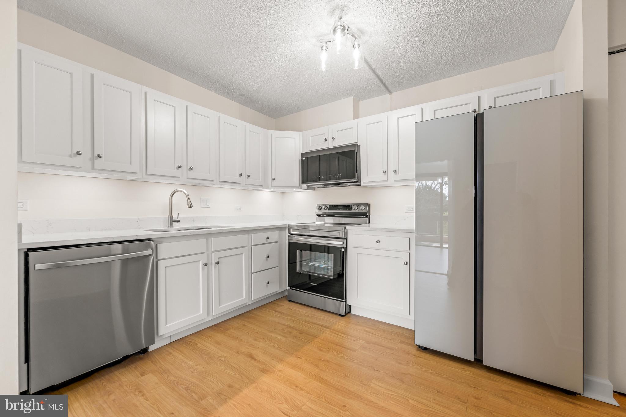 WINTHROP HOUSE - Residential