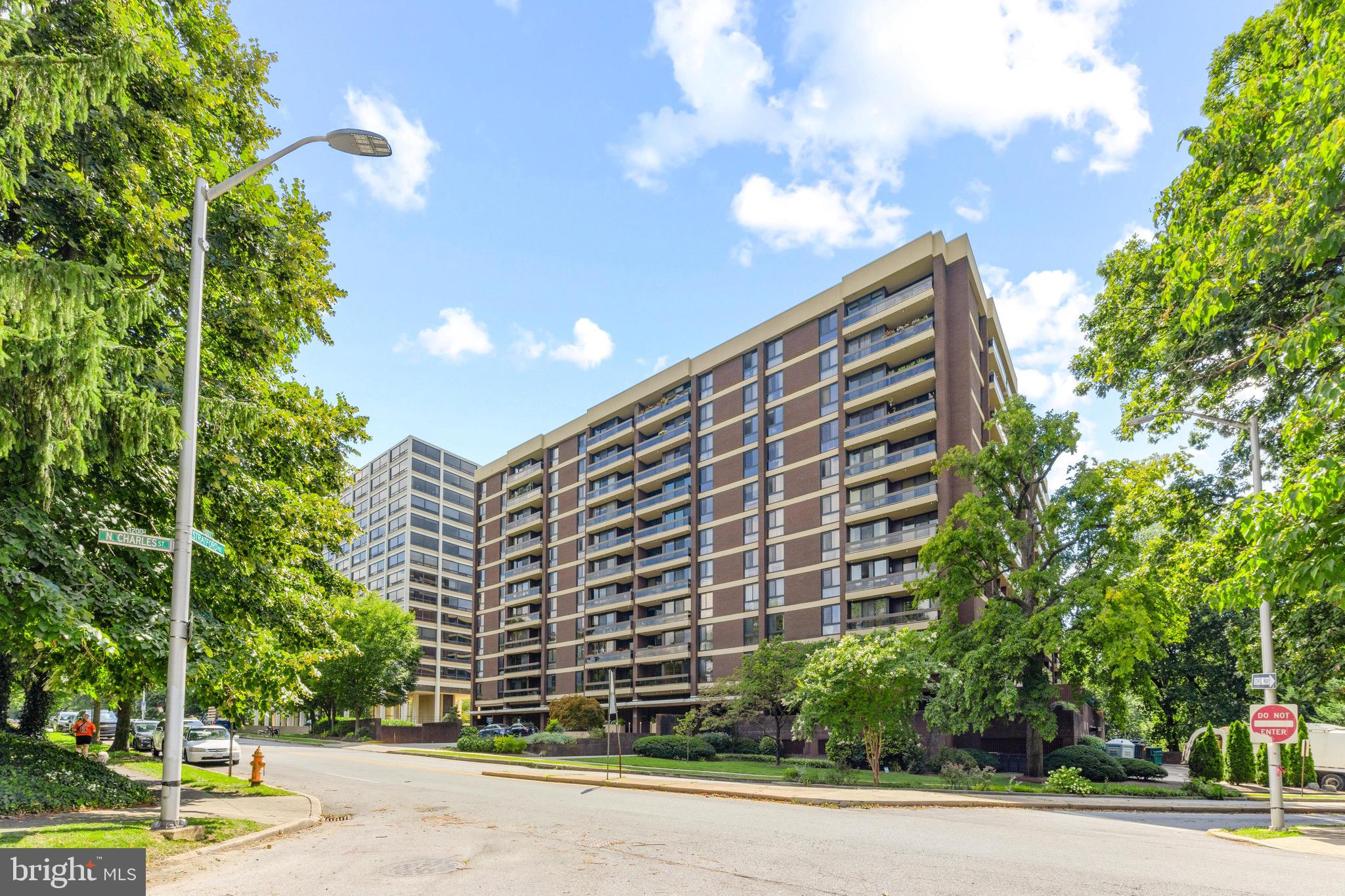 WINTHROP HOUSE - Residential