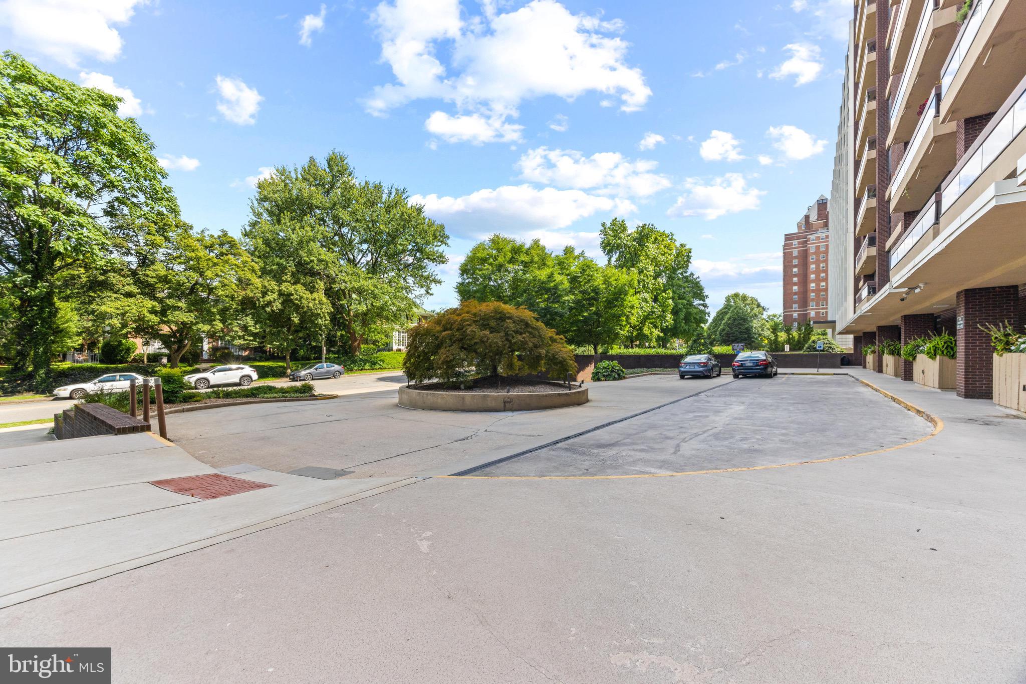 WINTHROP HOUSE - Residential