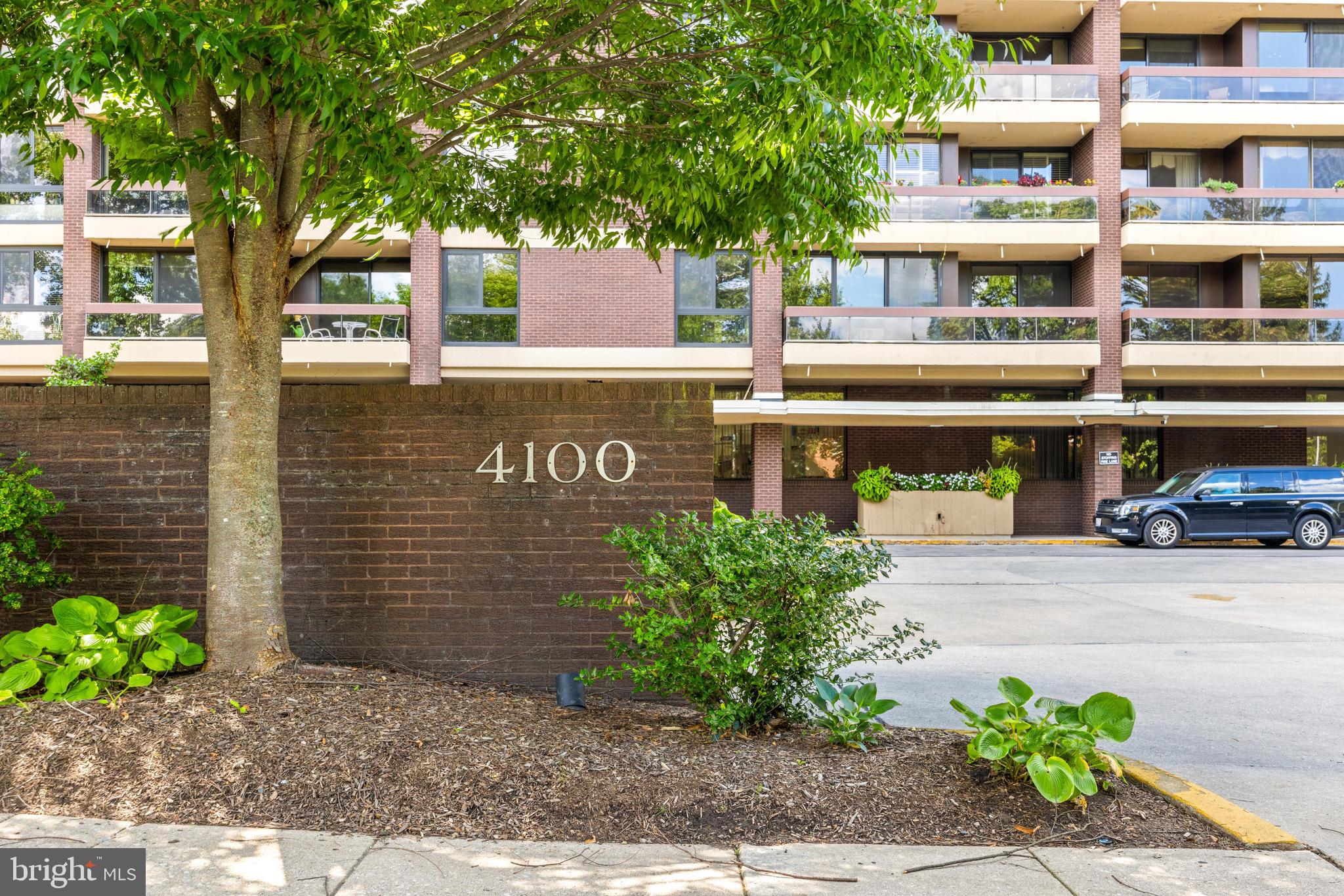 WINTHROP HOUSE - Residential