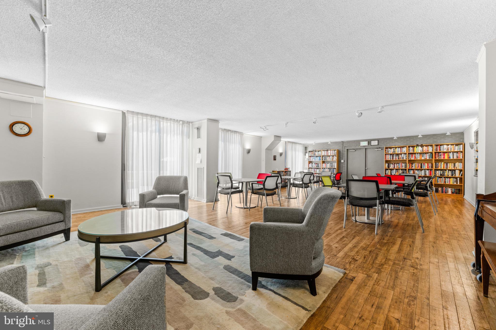 WINTHROP HOUSE - Residential