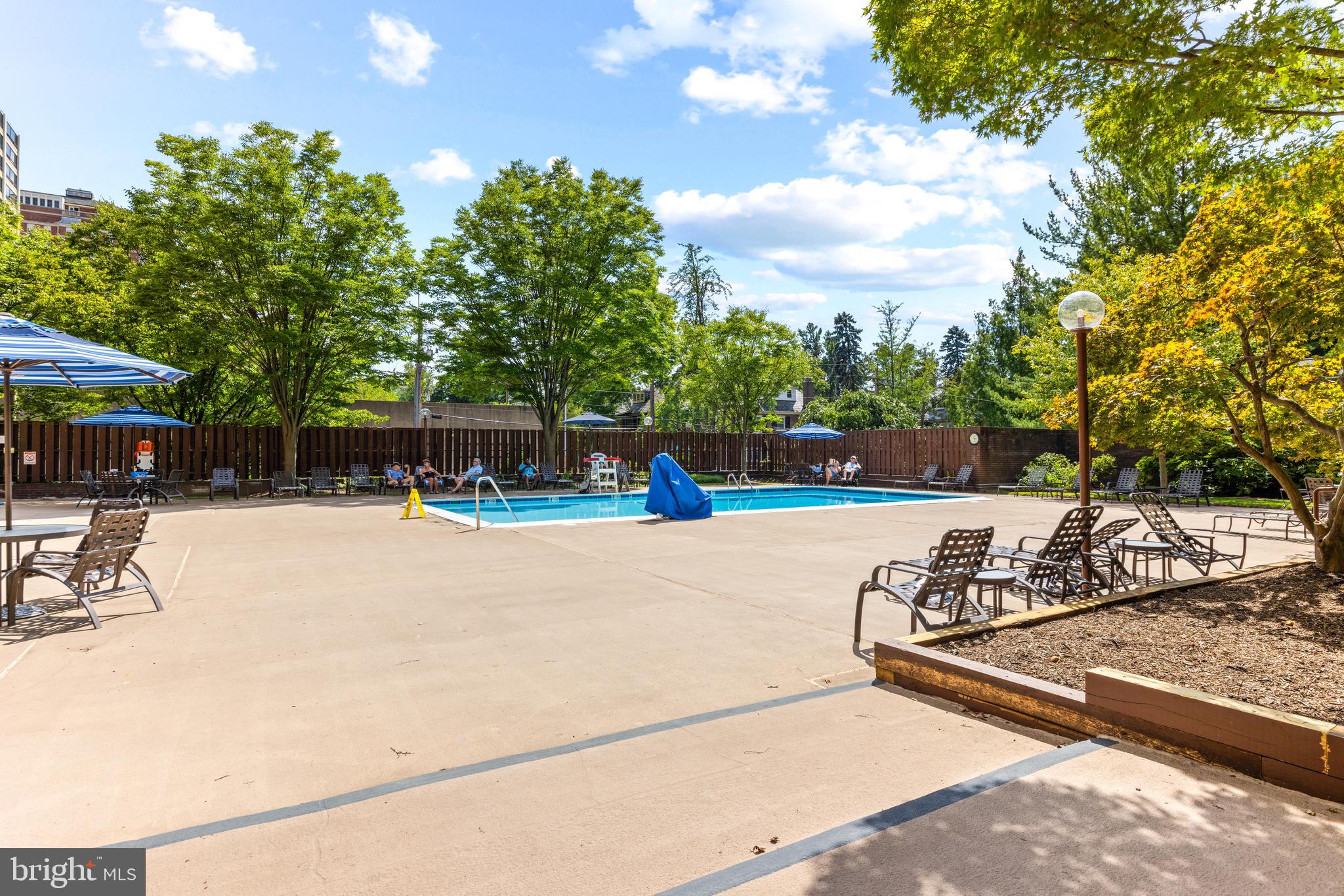 WINTHROP HOUSE - Residential