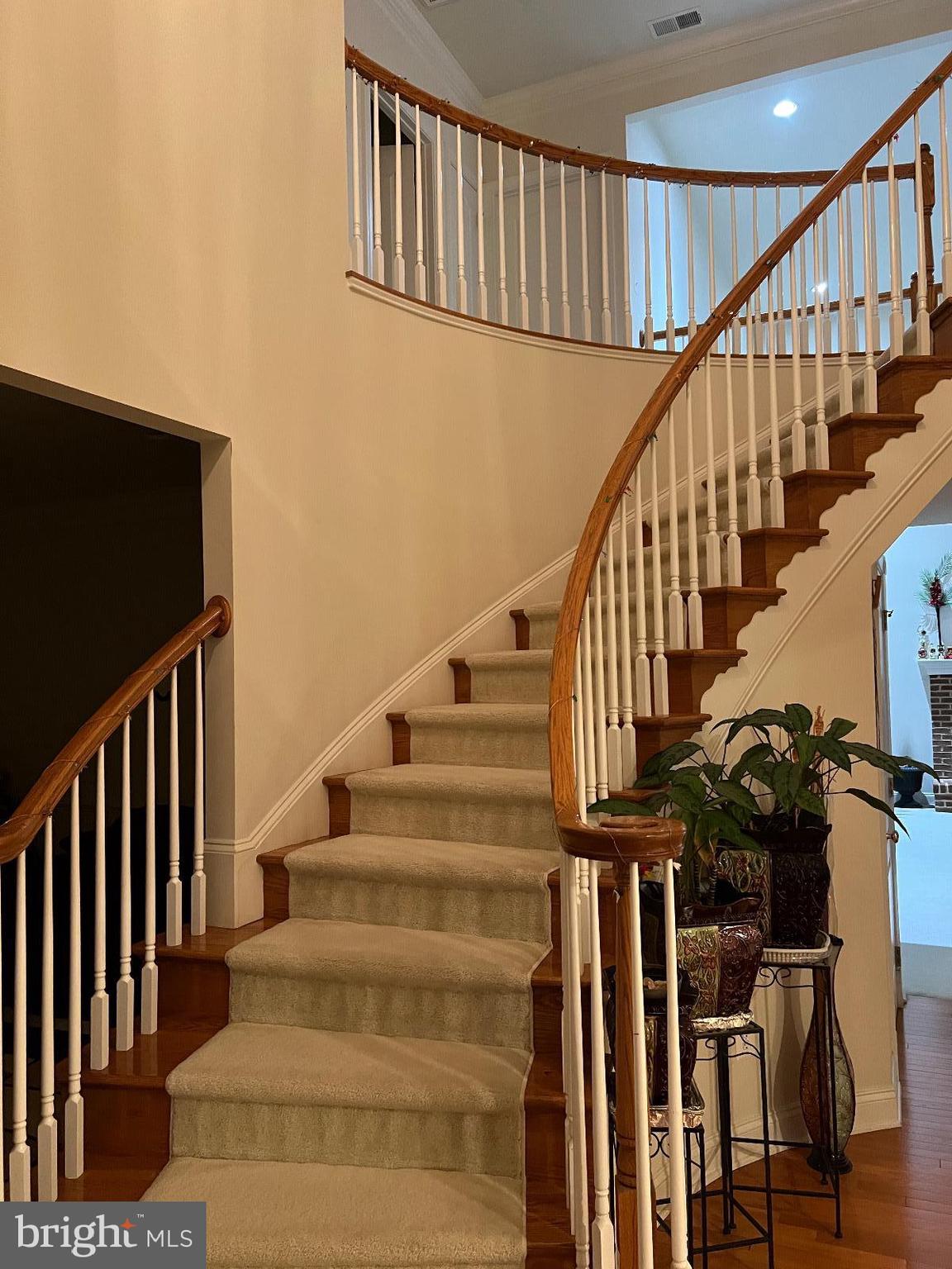 LOUDOUN VALLEY VILLAGES - Residential Lease