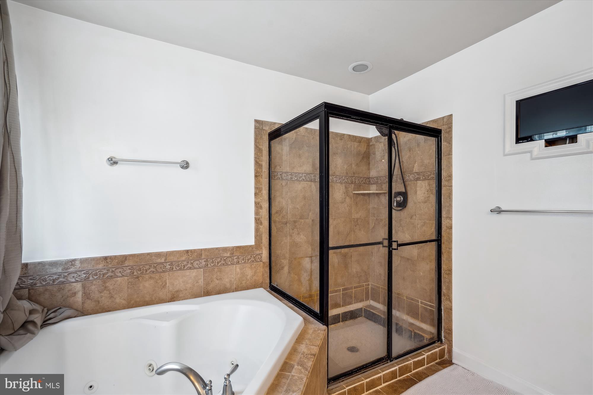 BEECH TREE EAST VILLAGE - Residential