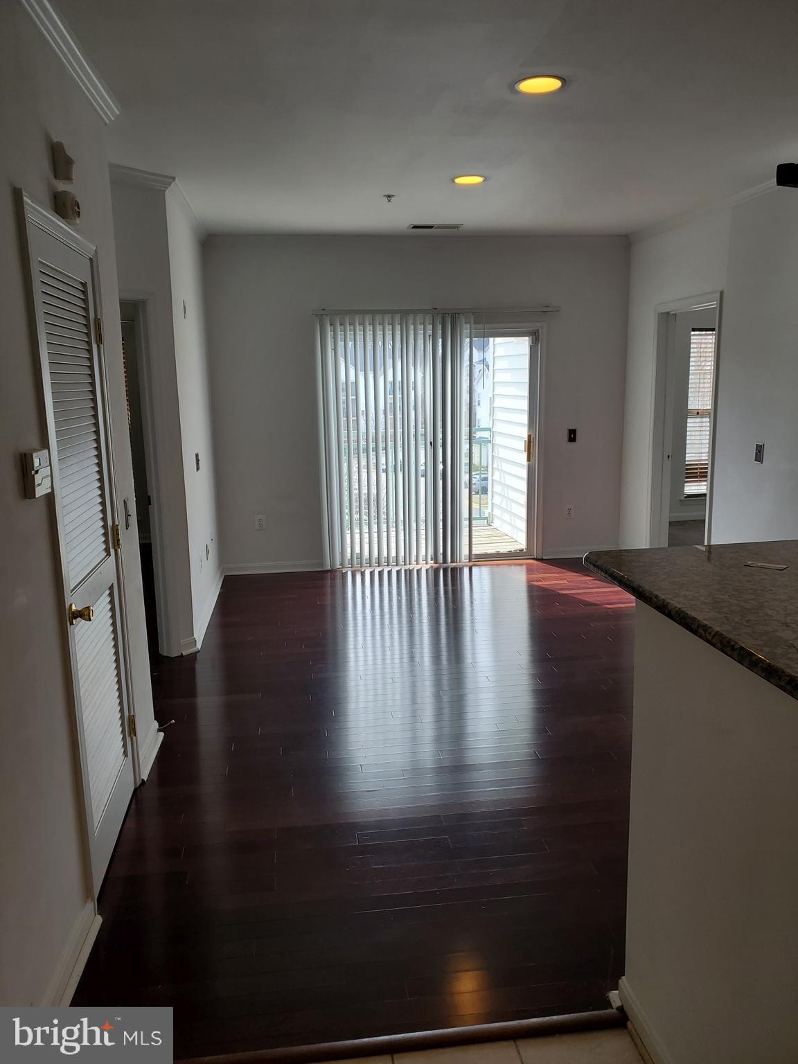 BOWIE TOWERS - Residential Lease