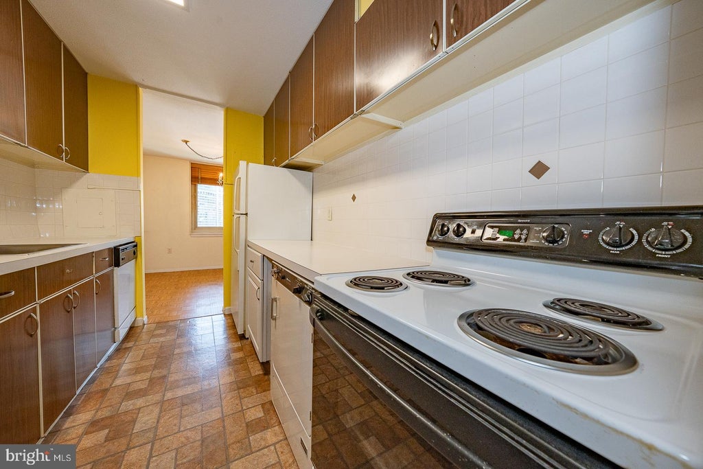 Photo of 1919 Chestnut Street #1016, PHILADELPHIA, PA 19103 (MLS # PAPH2605362)