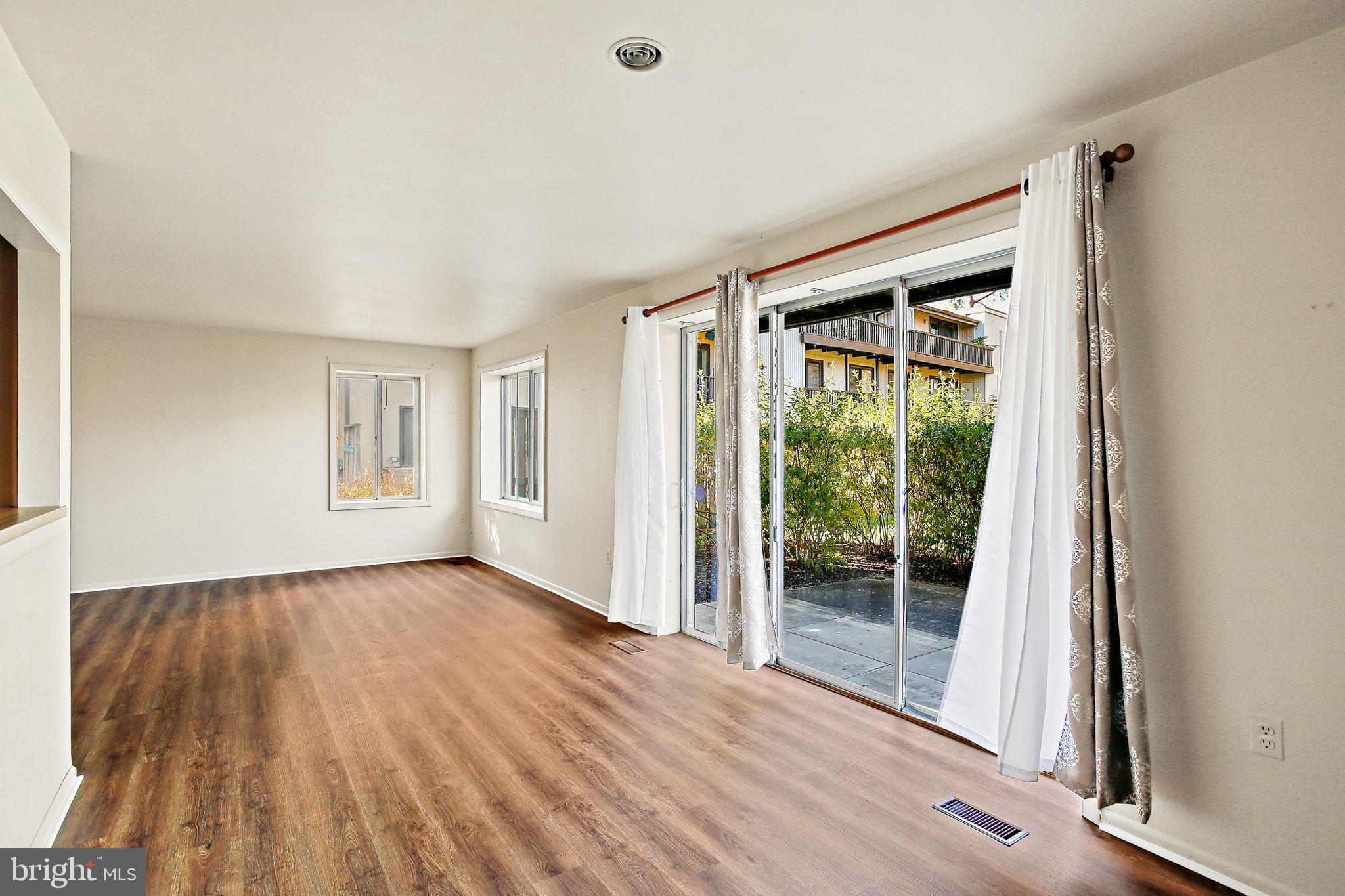 THE COVE - Residential