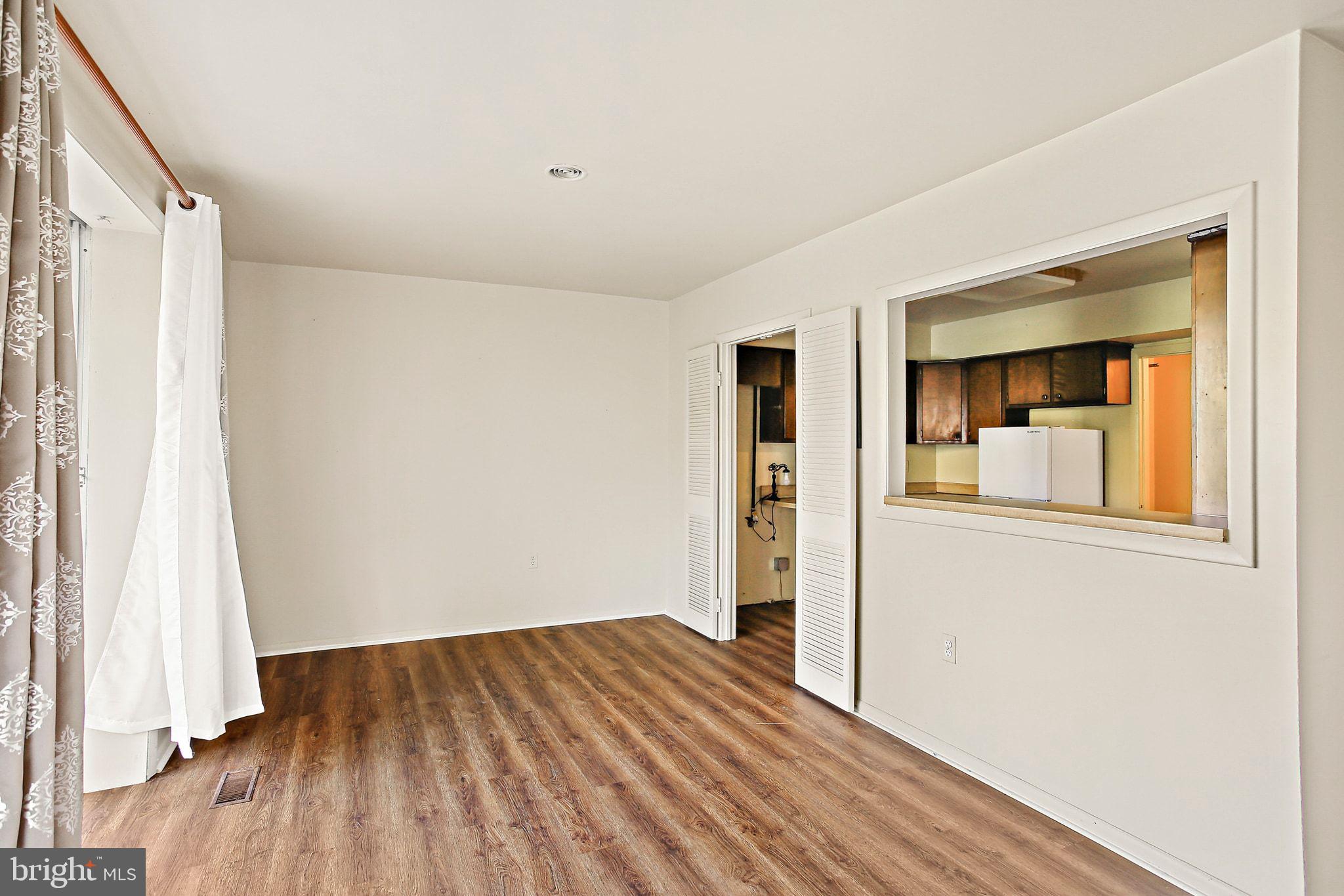 THE COVE - Residential