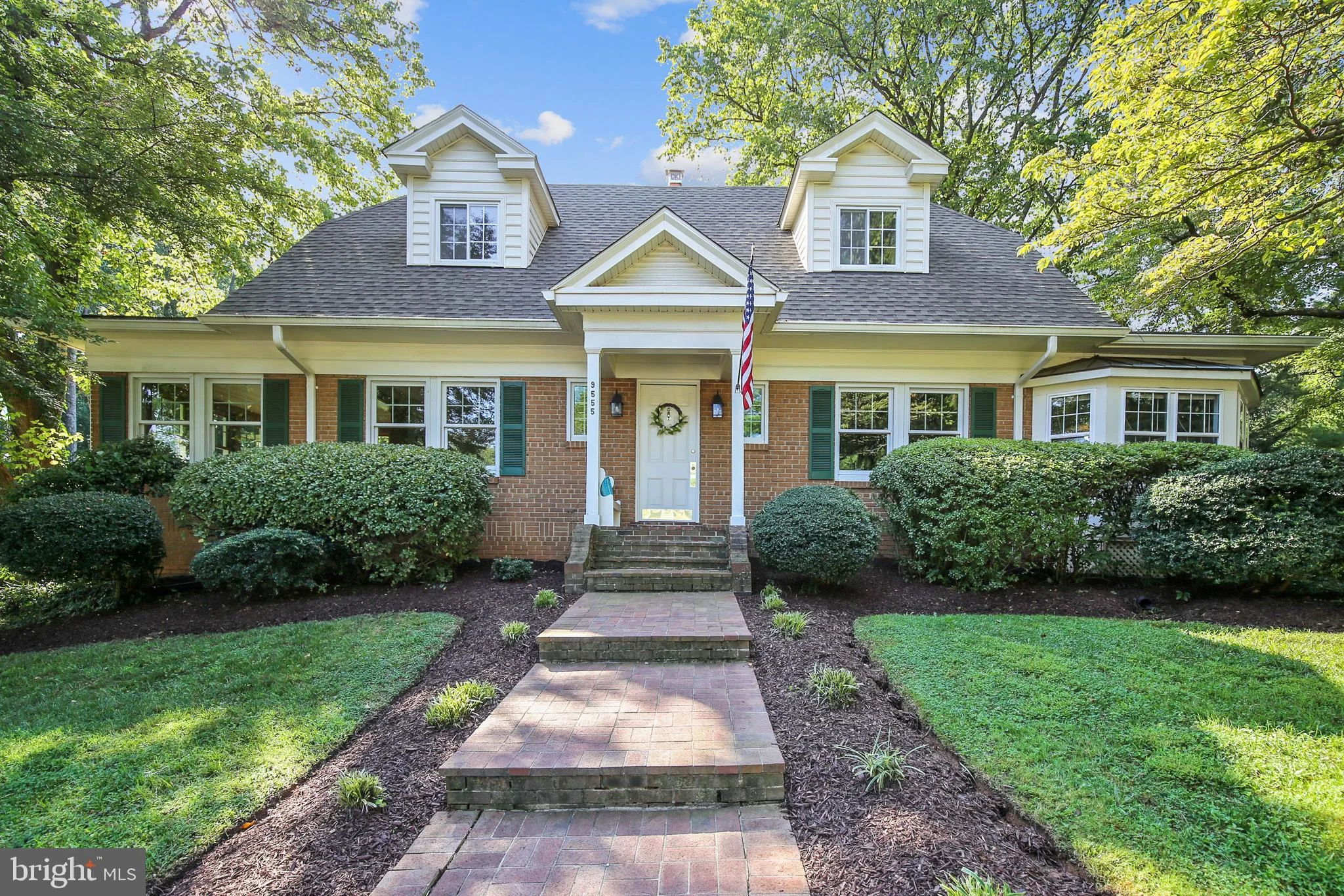 9555 Grand Oaks Court, Vienna, VA 22181