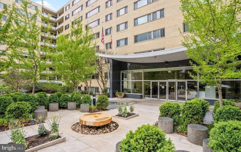 Photo of 4600 Connecticut Avenue NW #629, WASHINGTON, DC 20008 (MLS # DCDC2230110)