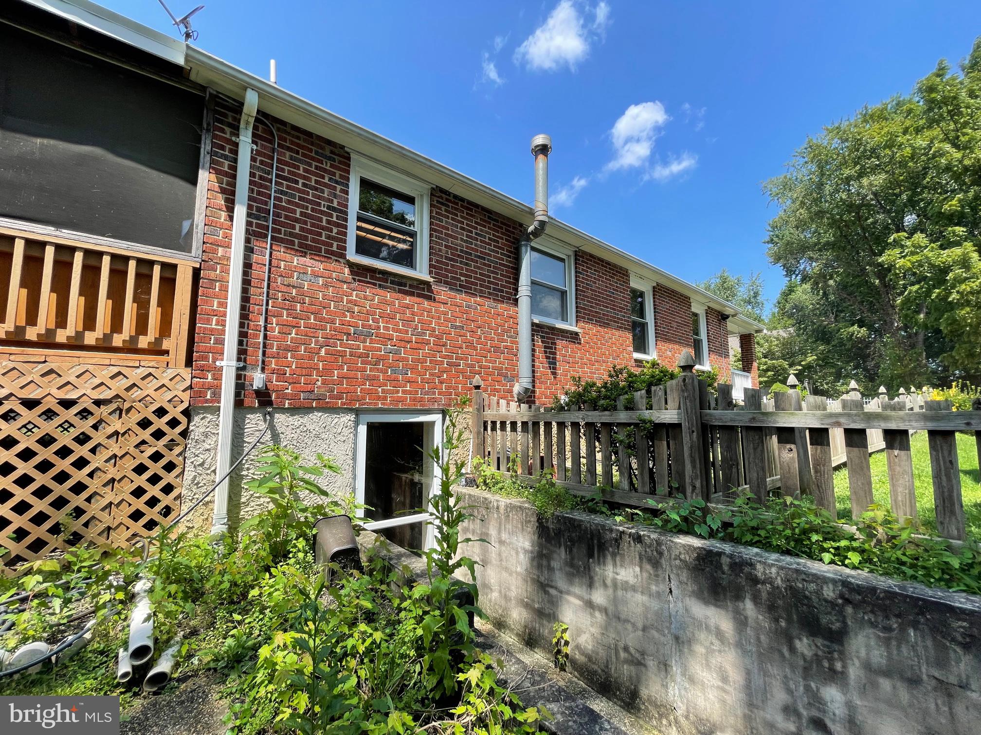 BALTIMORE HIGHLANDS - Residential