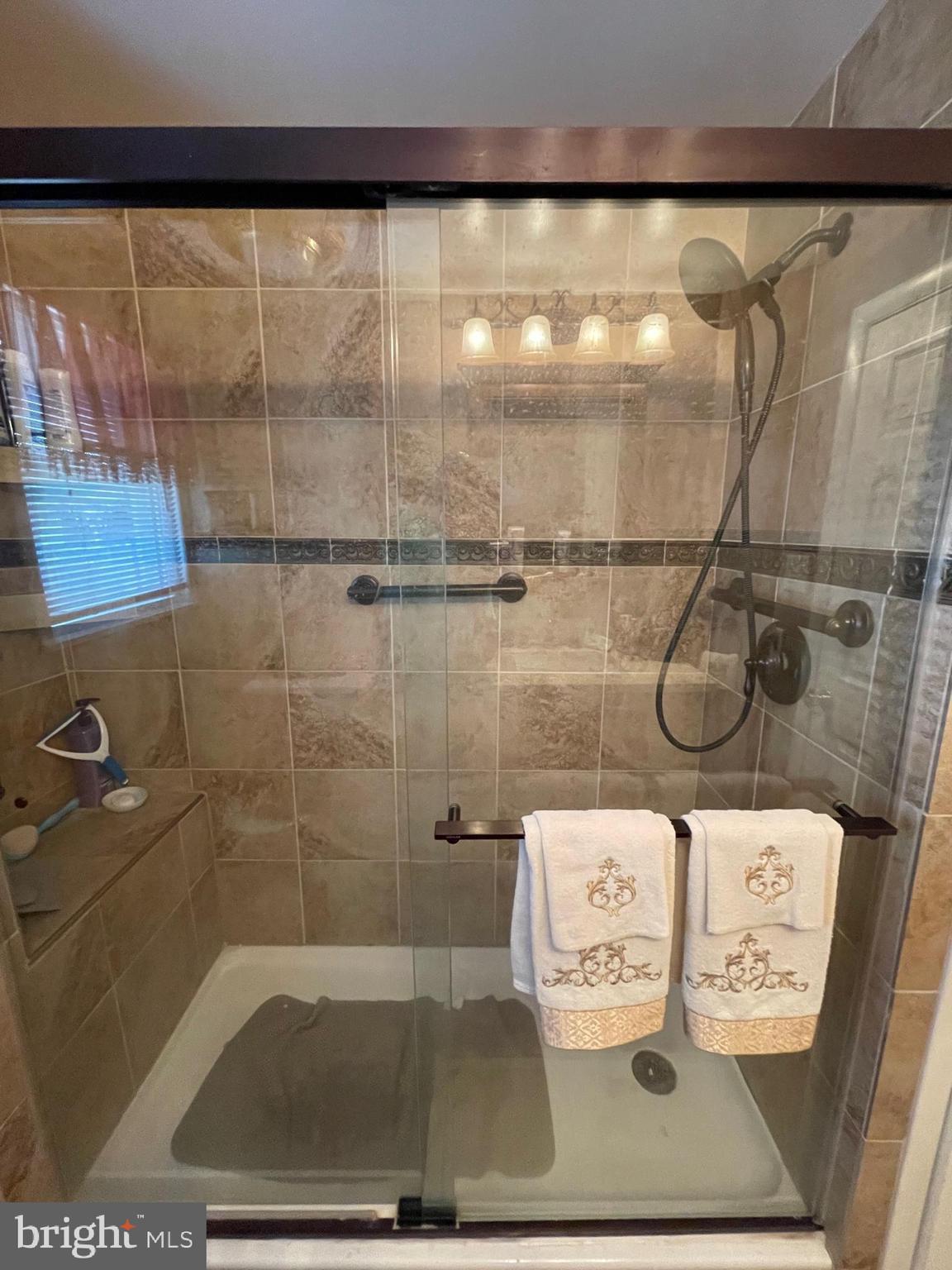 BALTIMORE HIGHLANDS - Residential