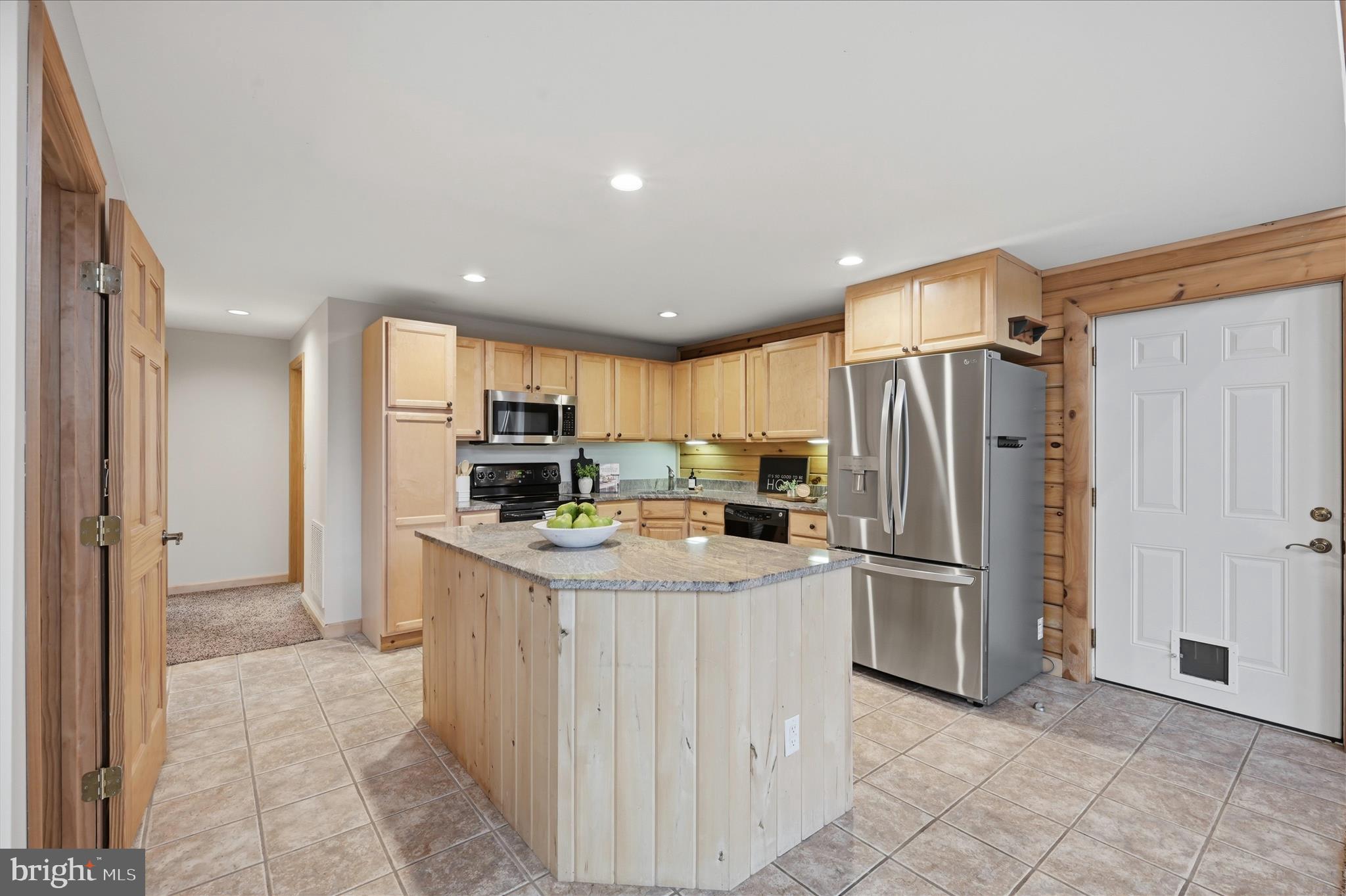 ASHTON FOREST - Residential