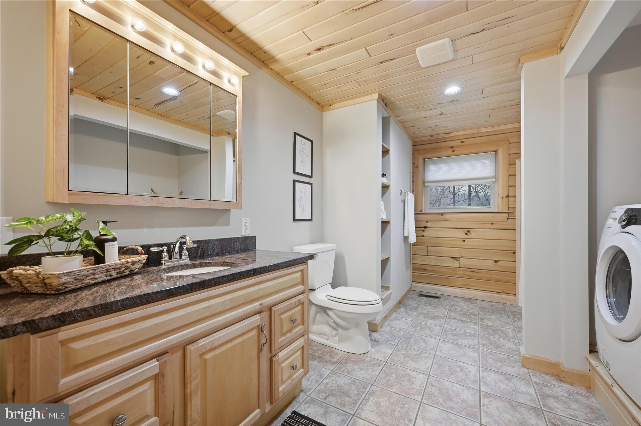 ASHTON FOREST - Residential