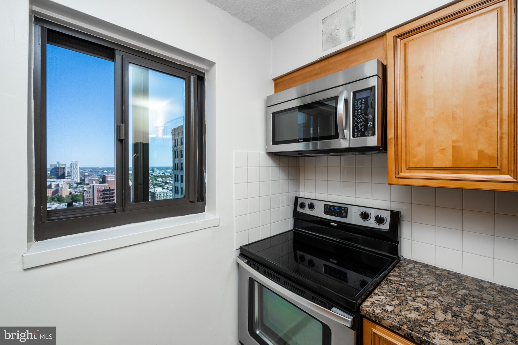 ACADEMY HOUSE - Residential