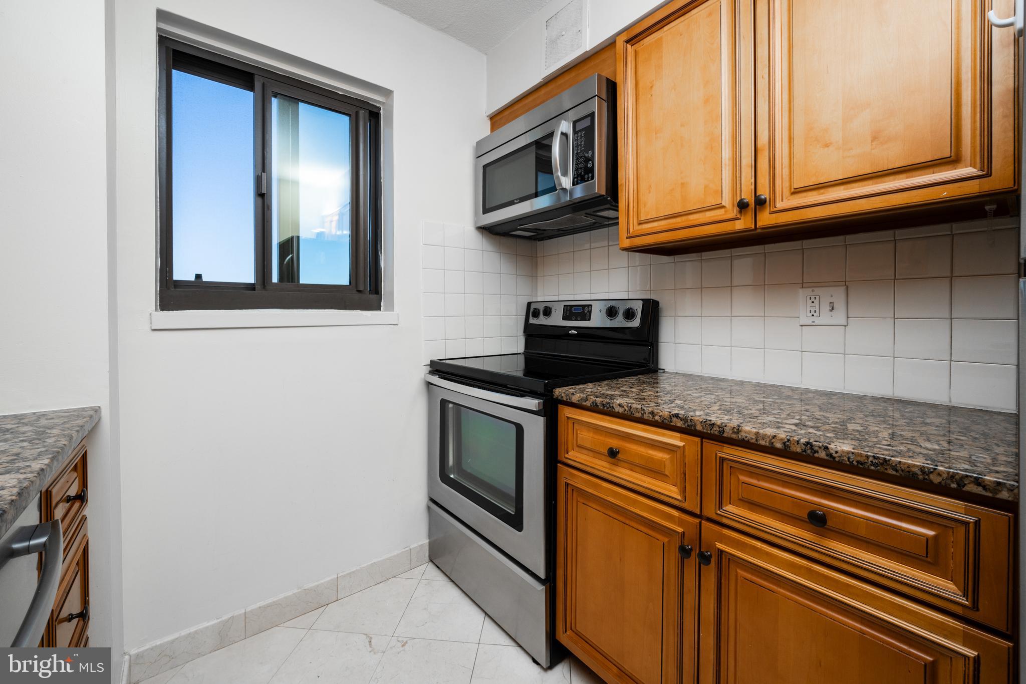 ACADEMY HOUSE - Residential