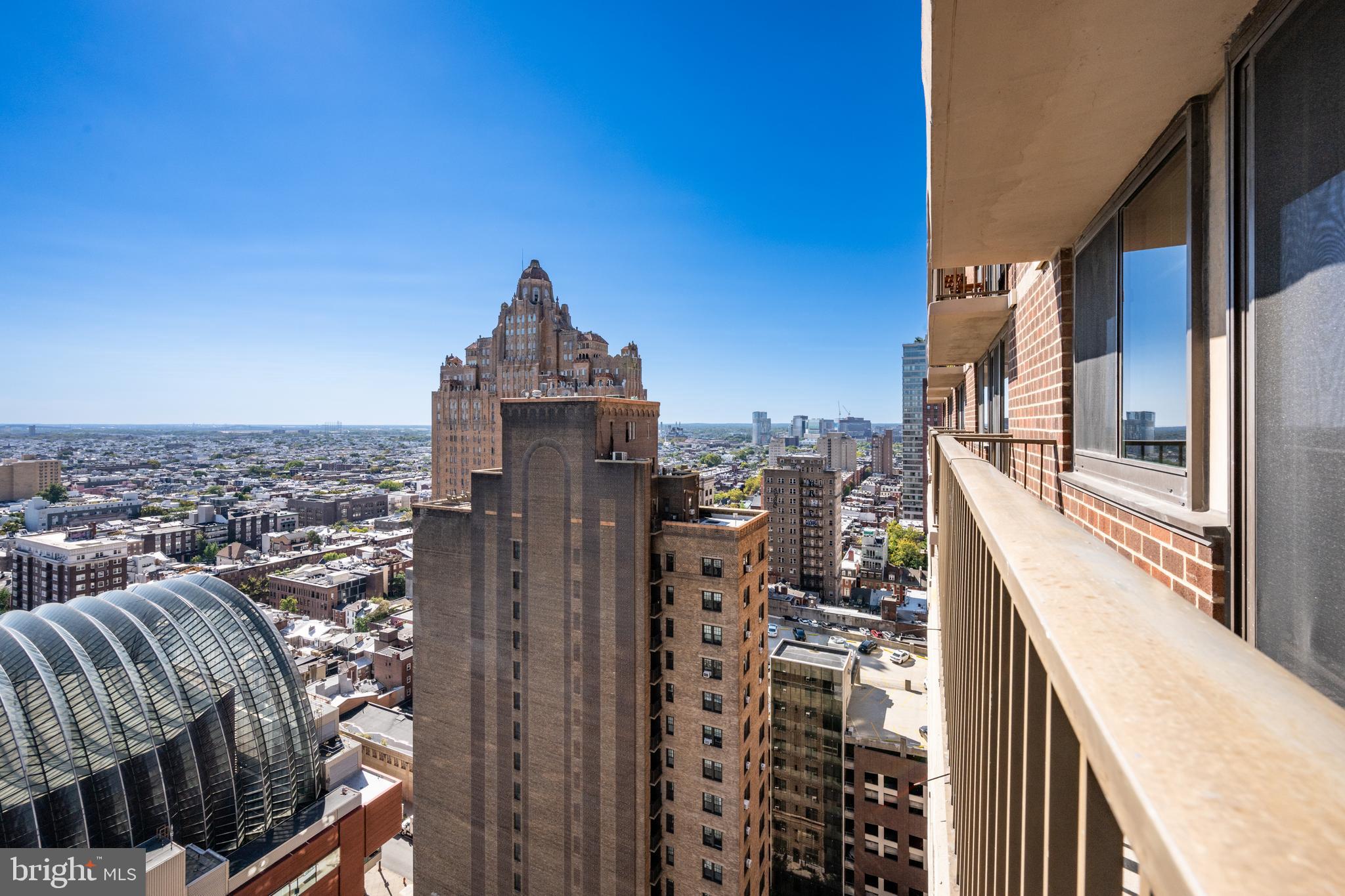 ACADEMY HOUSE - Residential