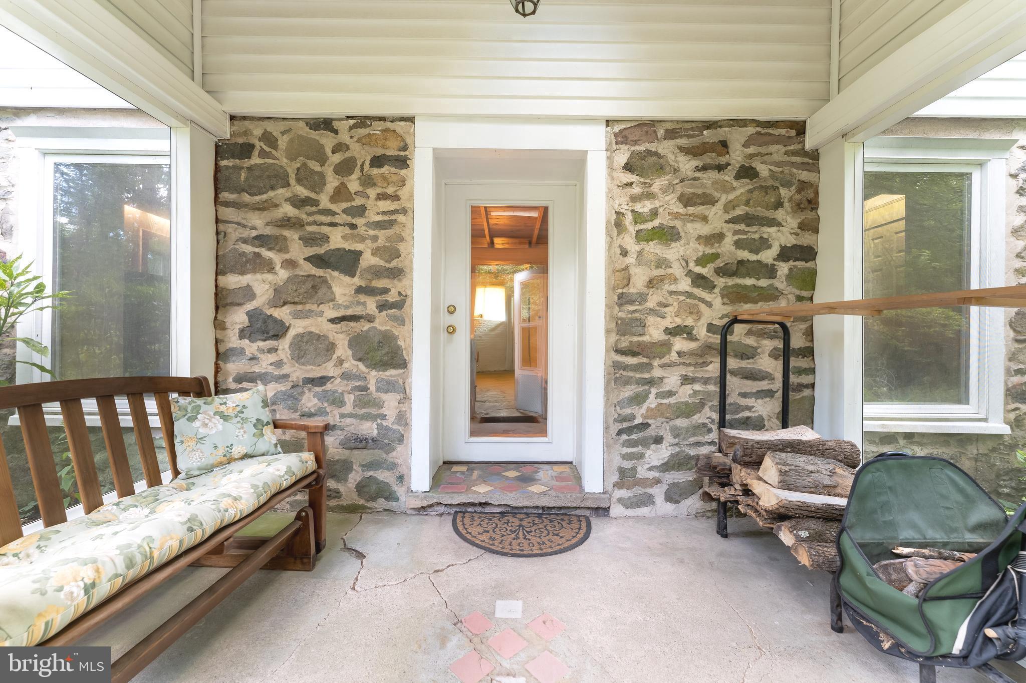 128 PERRY AUGER ROAD
