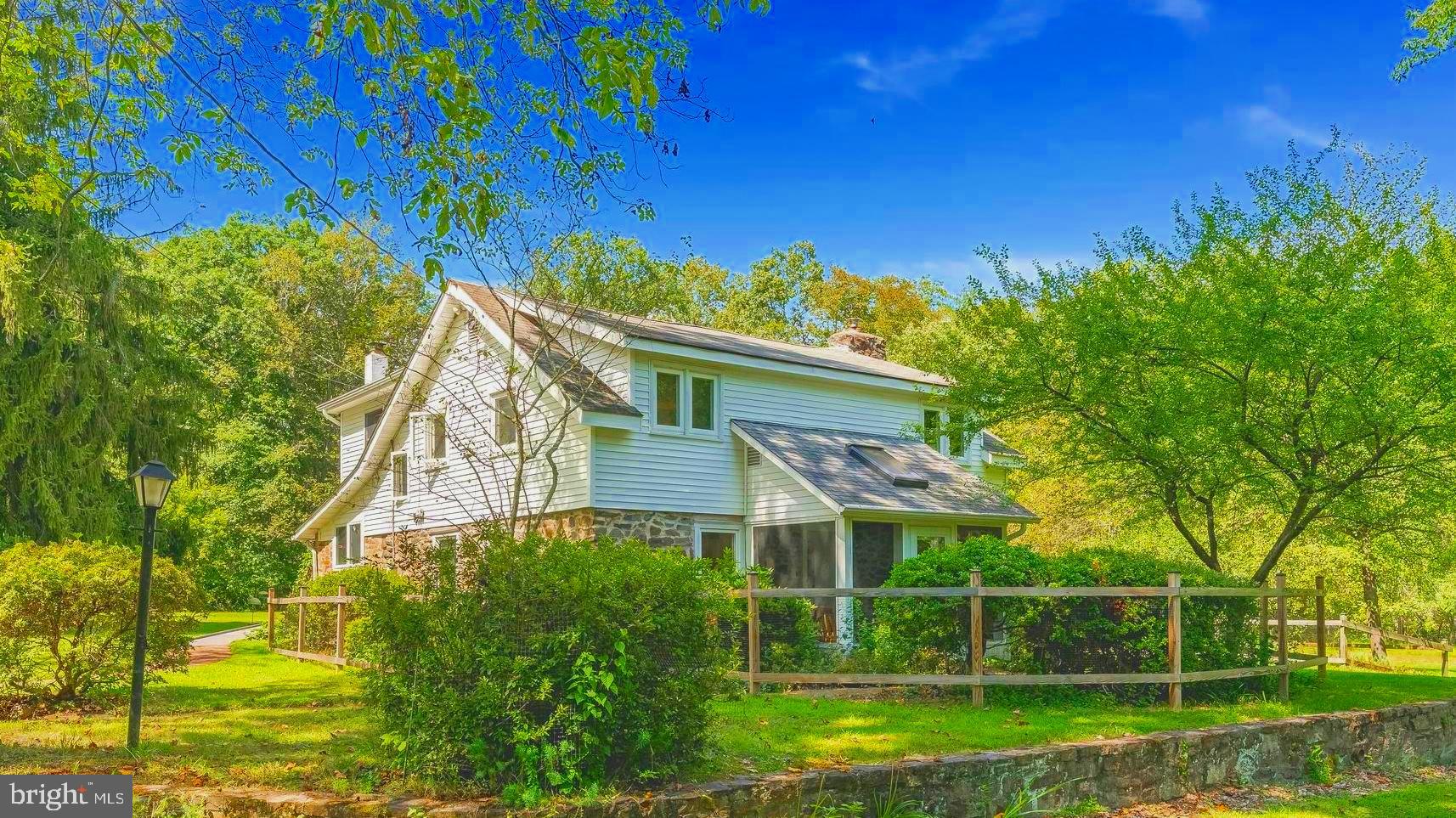 128 PERRY AUGER ROAD