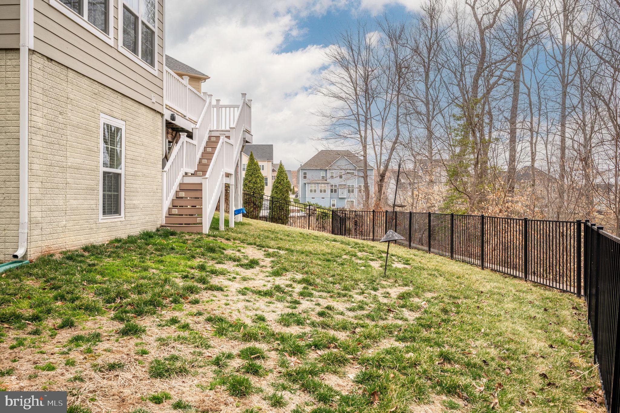 HILLS OF AQUIA - Residential