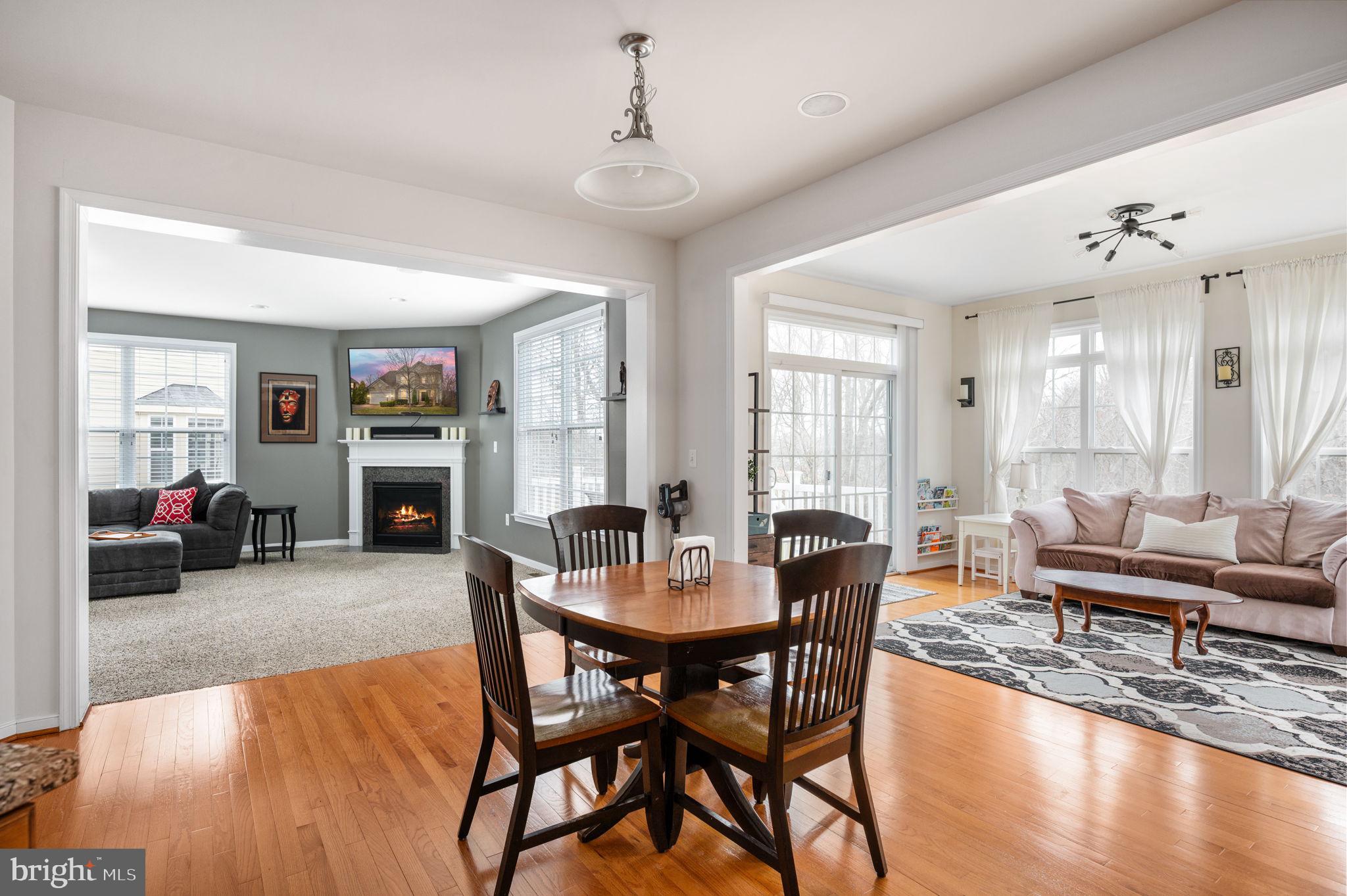 HILLS OF AQUIA - Residential