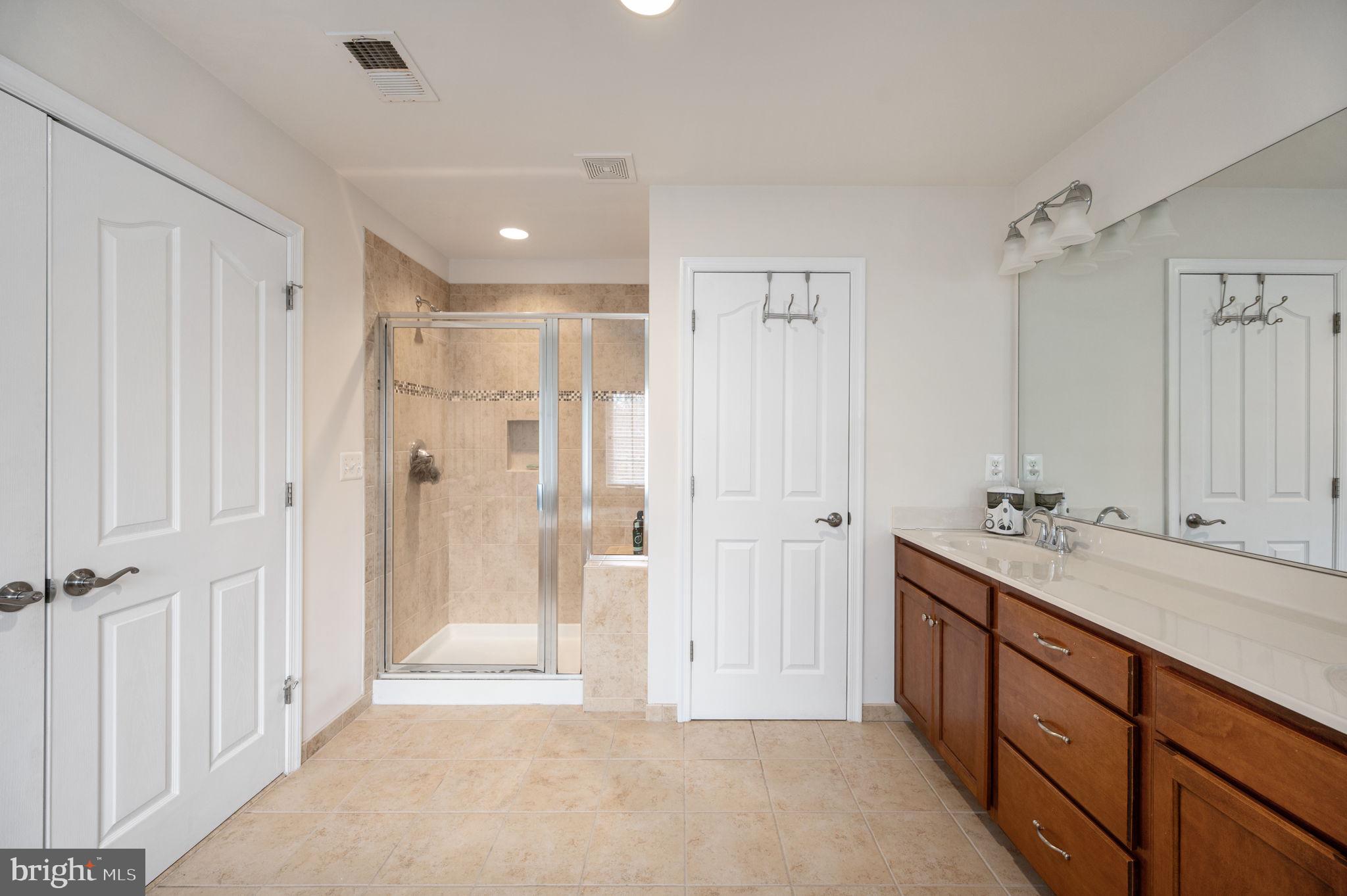 HILLS OF AQUIA - Residential