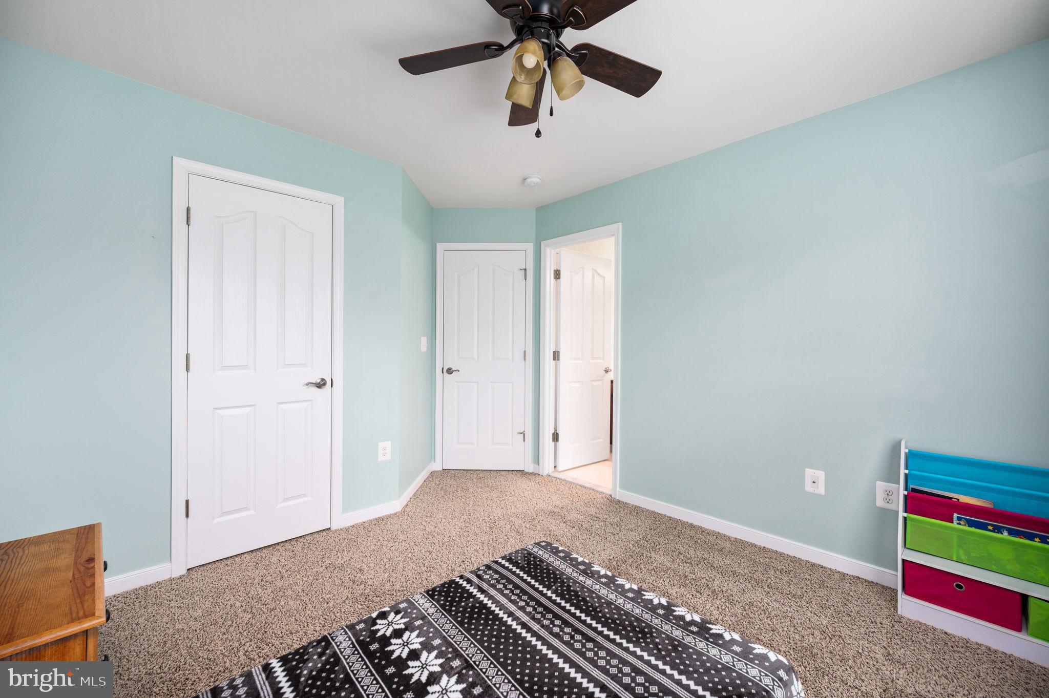 HILLS OF AQUIA - Residential