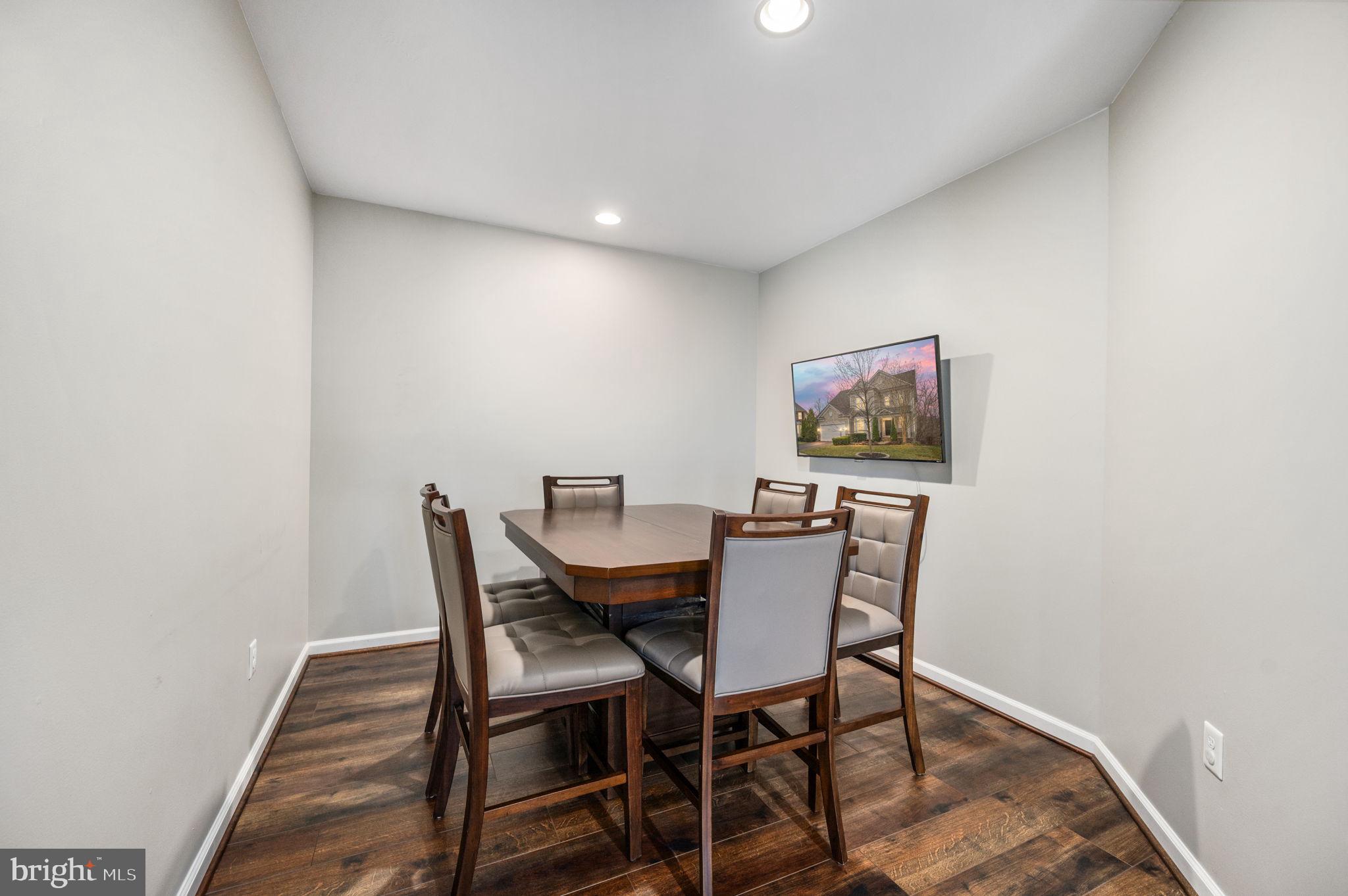 HILLS OF AQUIA - Residential