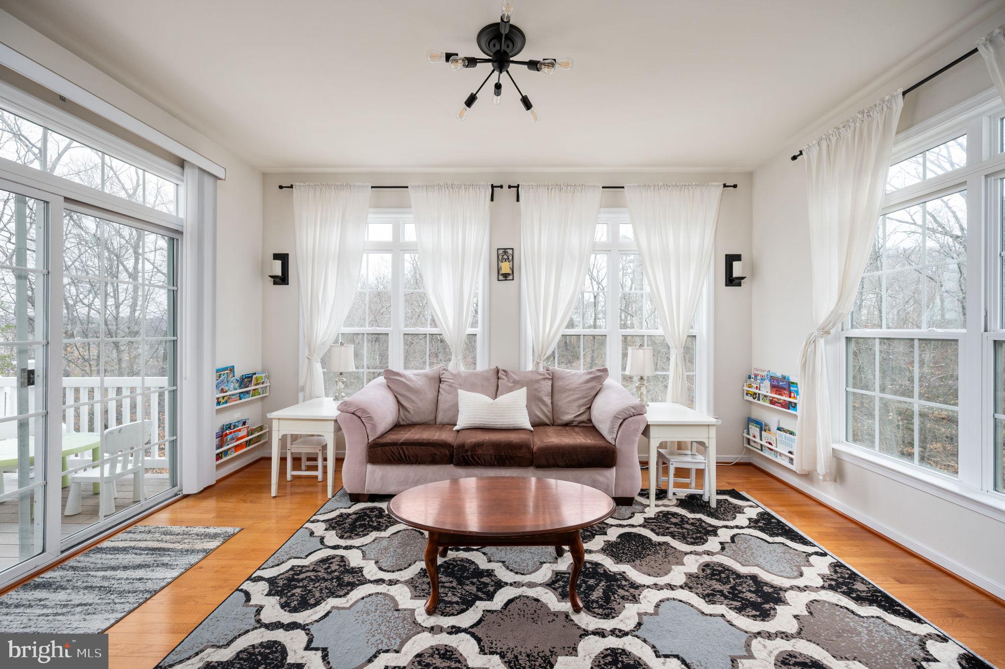 HILLS OF AQUIA - Residential