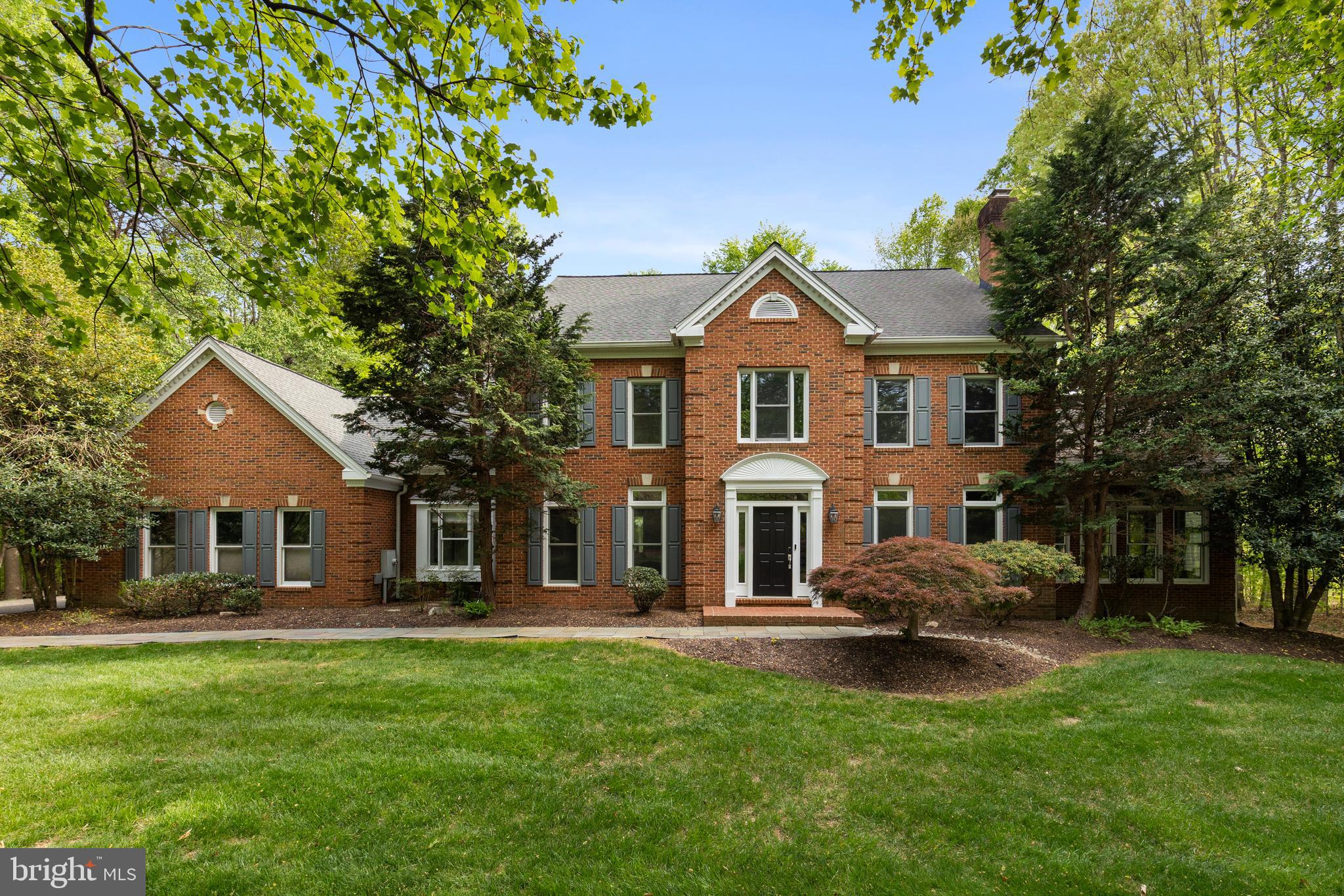 Search Homes 1 10137 COMMUNITY LANE