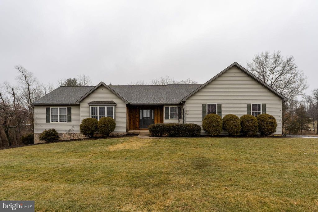 Photo of 331 Brunners Grove Road, REINHOLDS, PA 17569 (MLS # PALA2087558)