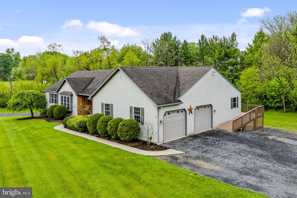 Photo of 331 Brunners Grove Road, REINHOLDS, PA 17569 (MLS # PALA2087558)
