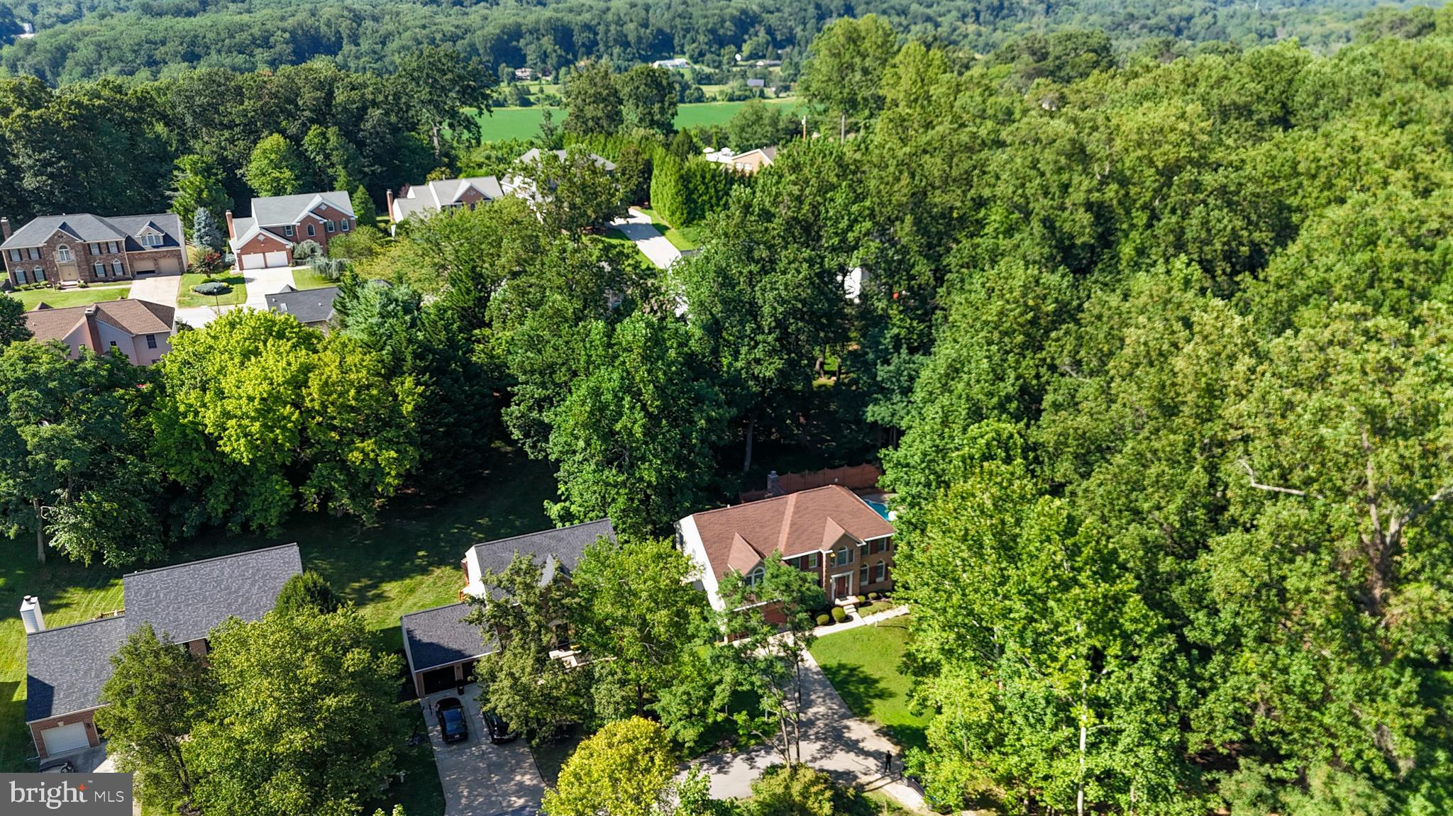 CROMWELL WOODS - Residential